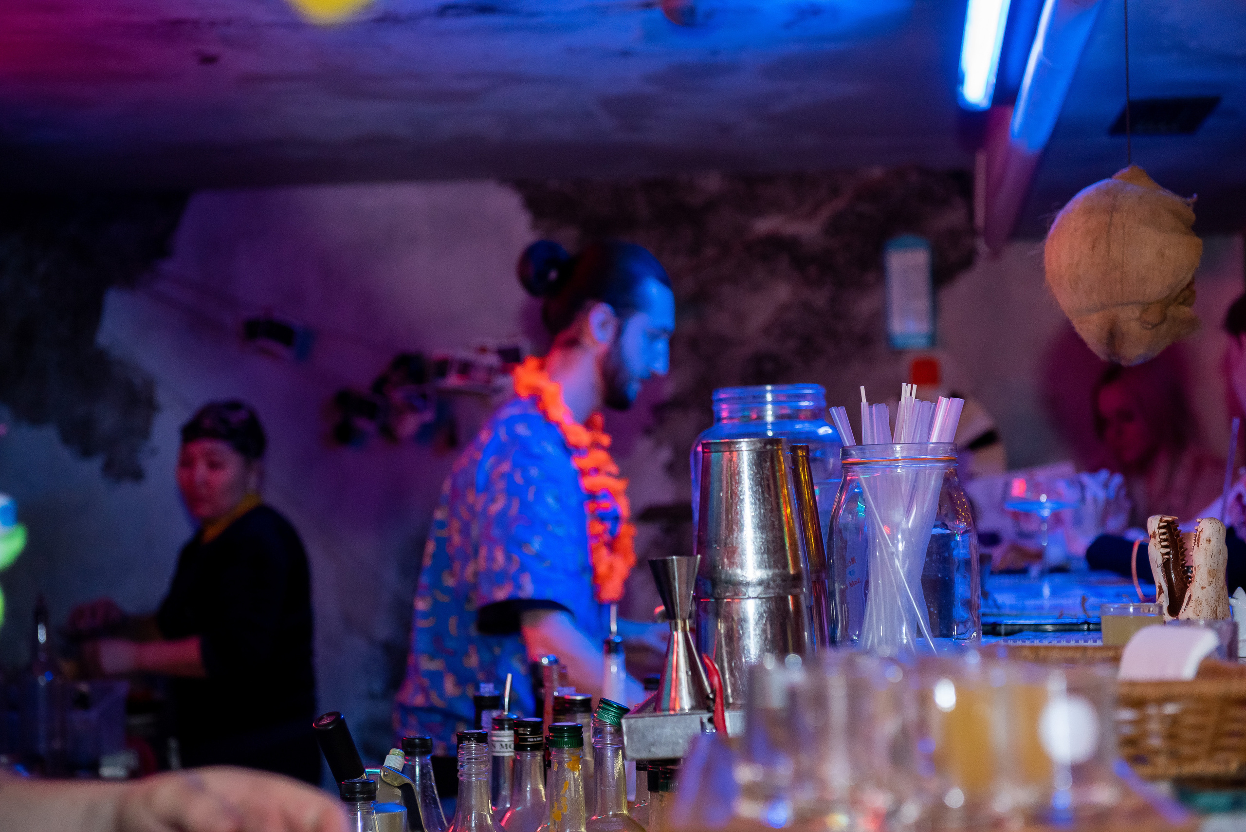 Один вечер трёх баров Москвы. Репортажный фотограф в Москве Alena Sfotkaet