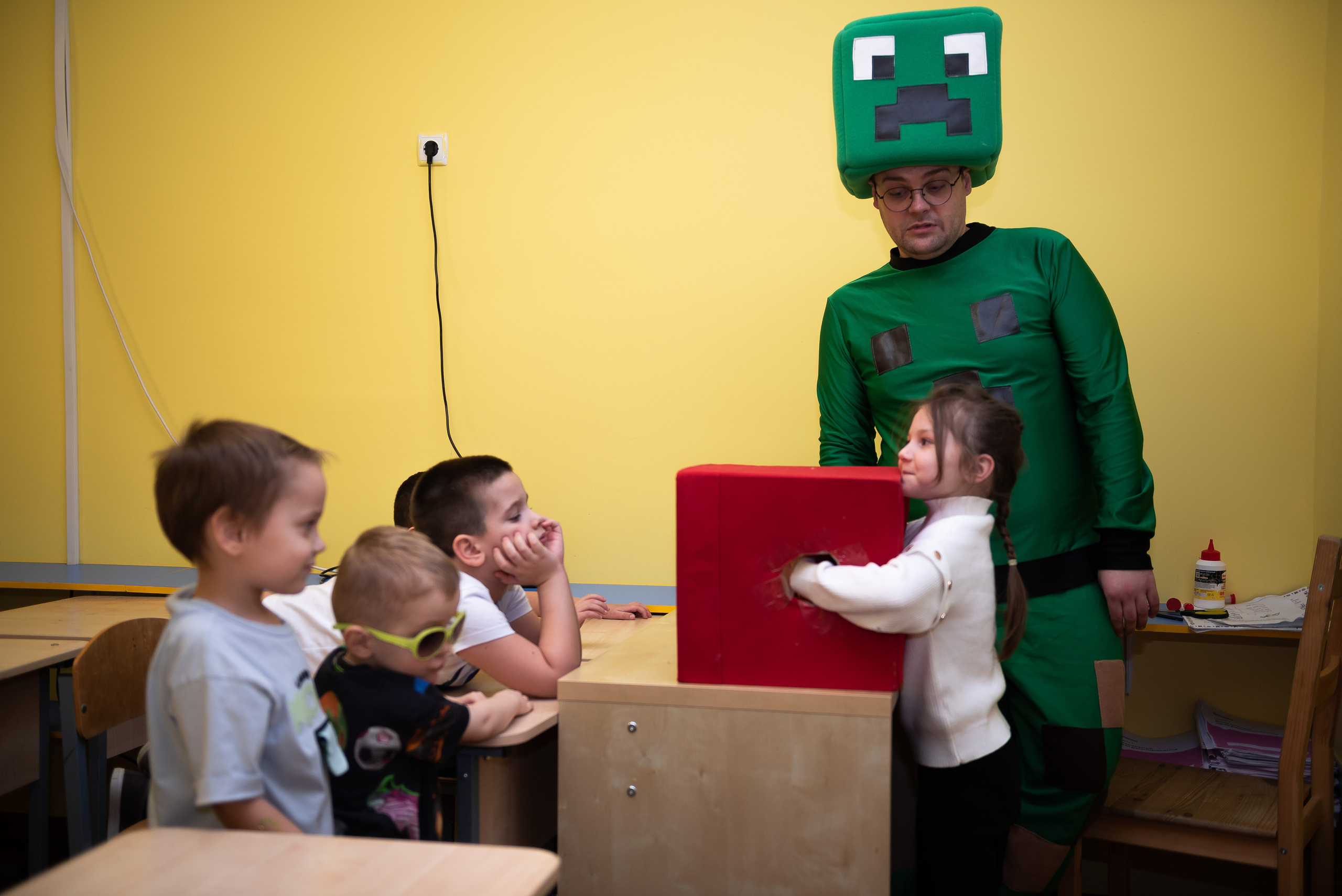 ДР Лёши в игровом центре. Репортажный фотограф в Москве Alena Sfotkaet