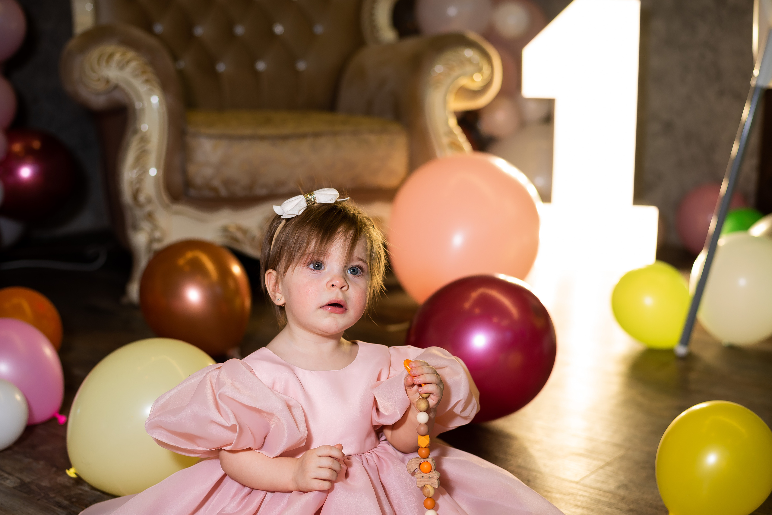 ДР Агаты в лофте. Репортажный фотограф в Москве Alena Sfotkaet