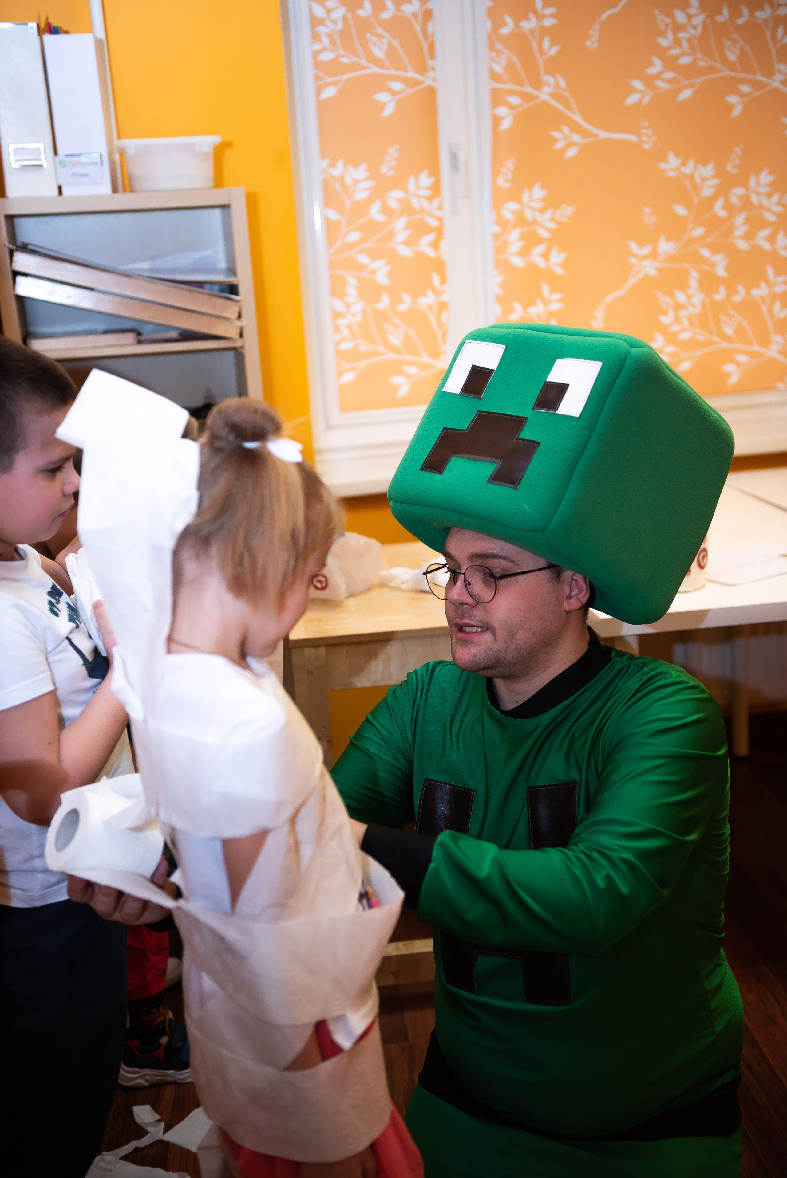 ДР Лёши в игровом центре. Репортажный фотограф в Москве Alena Sfotkaet