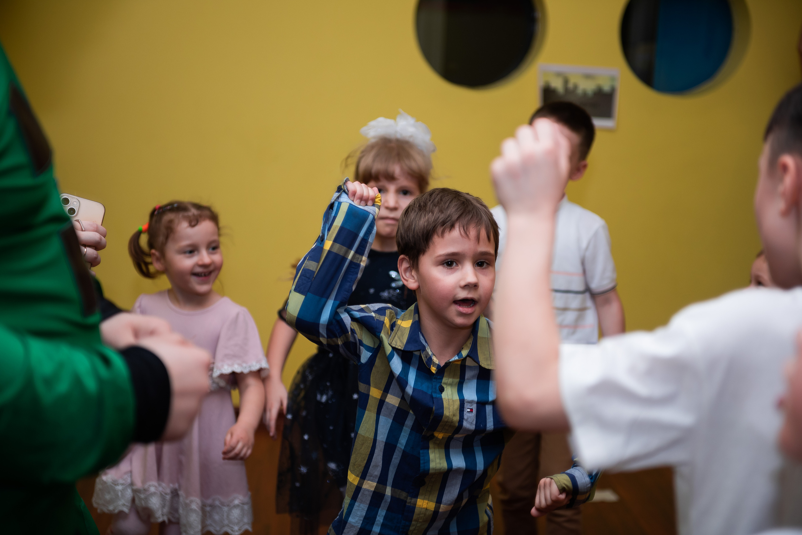 ДР Лёши в игровом центре. Репортажный фотограф в Москве Alena Sfotkaet