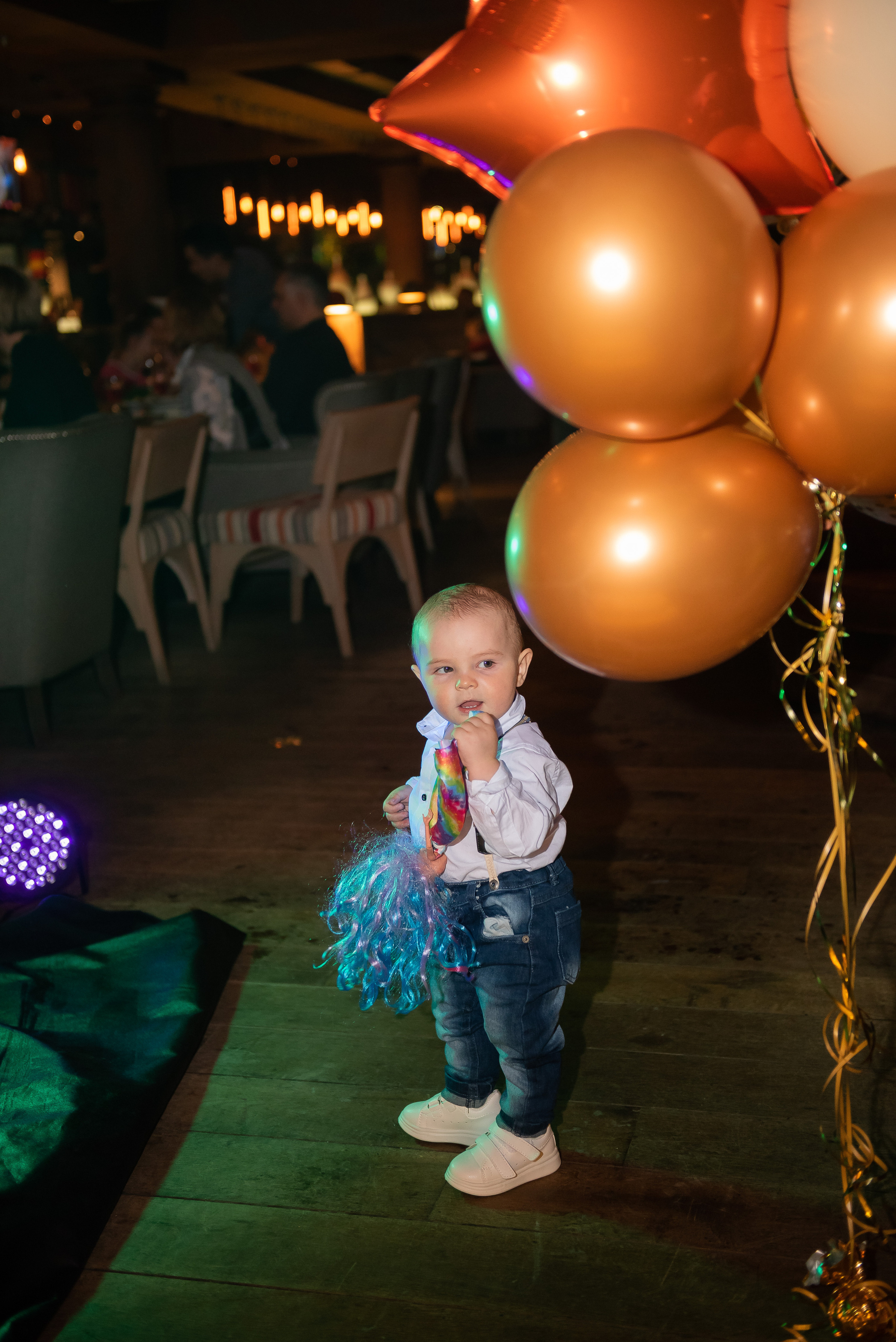 ДР Артёмки в ресторане. Репортажный фотограф в Москве Alena Sfotkaet