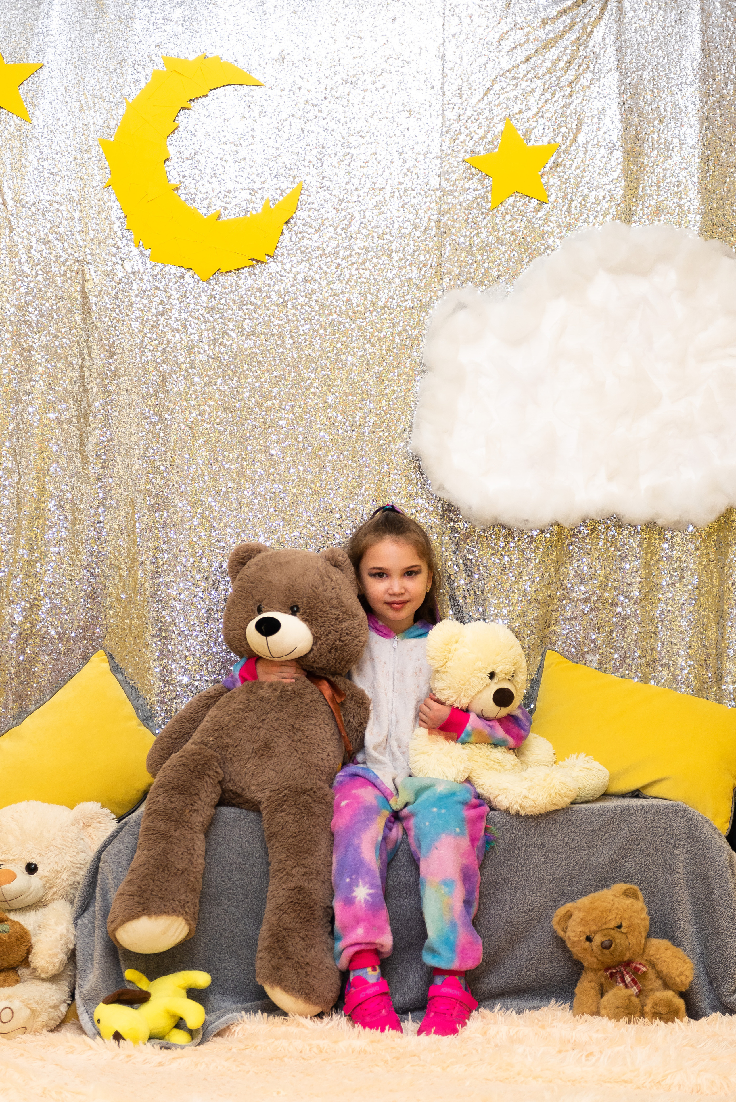 Пижамная вечеринка в игровом центре. Репортажный фотограф в Москве Alena Sfotkaet