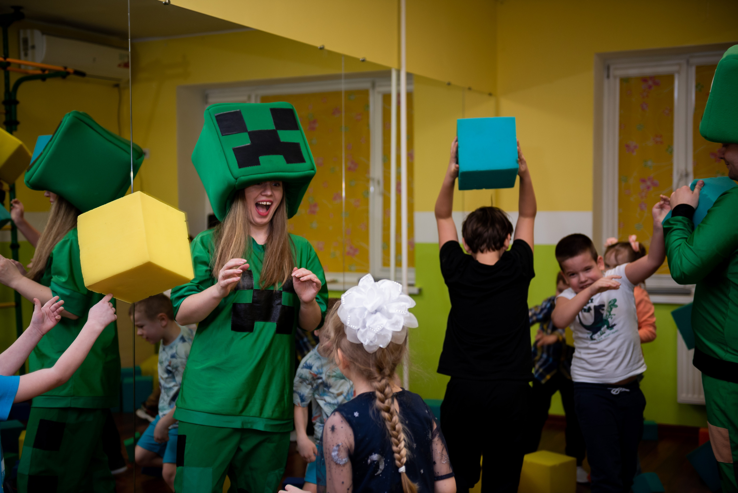 ДР Лёши в игровом центре. Репортажный фотограф в Москве Alena Sfotkaet