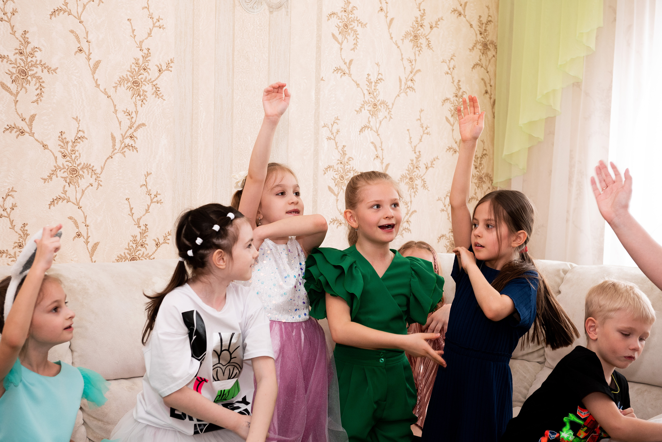 ДР Катюши дома. Репортажный фотограф в Москве Alena Sfotkaet