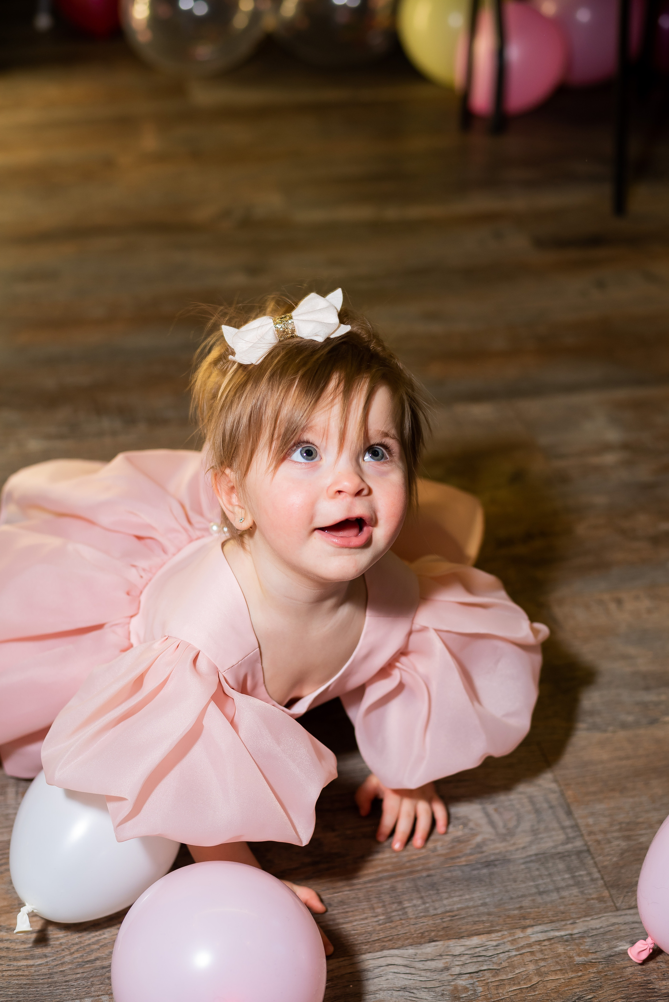 ДР Агаты в лофте. Репортажный фотограф в Москве Alena Sfotkaet