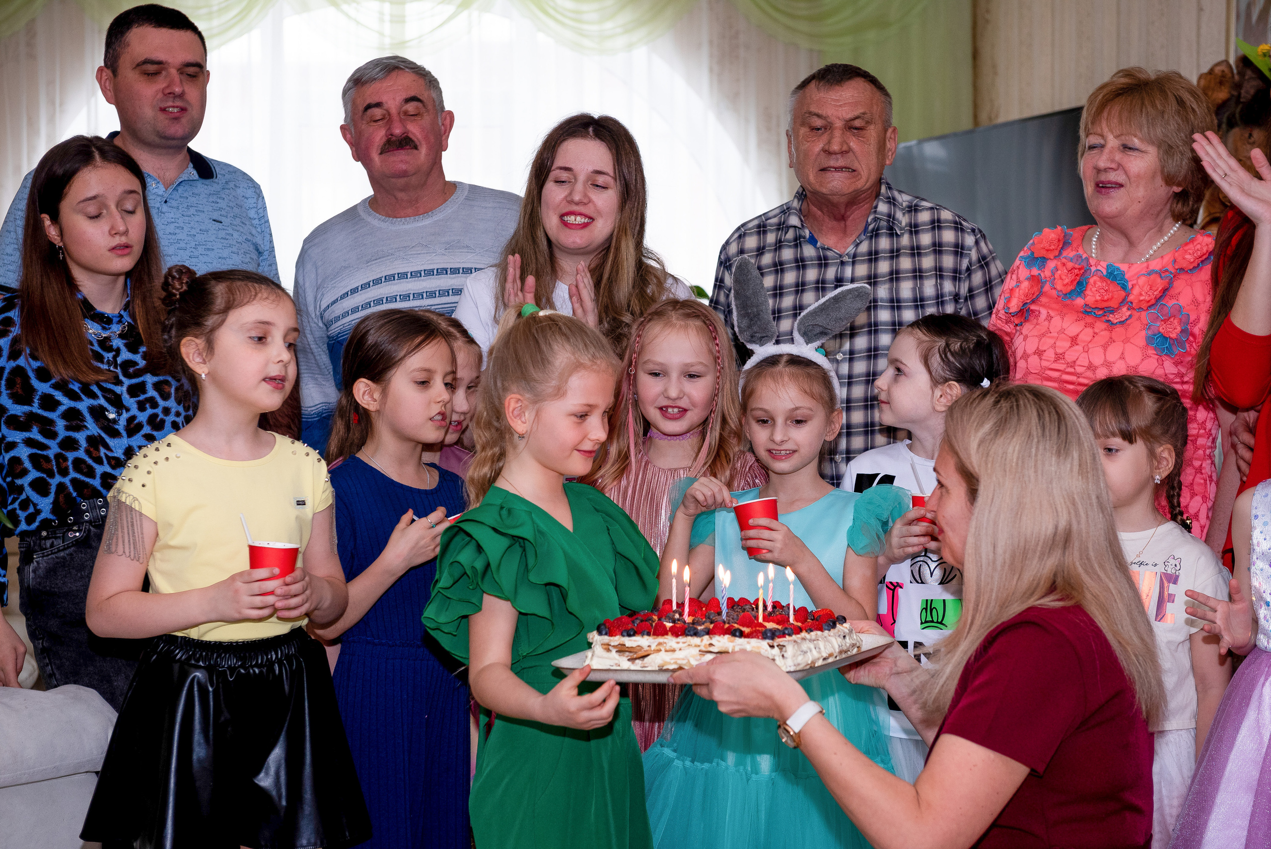 ДР Катюши дома. Репортажный фотограф в Москве Alena Sfotkaet