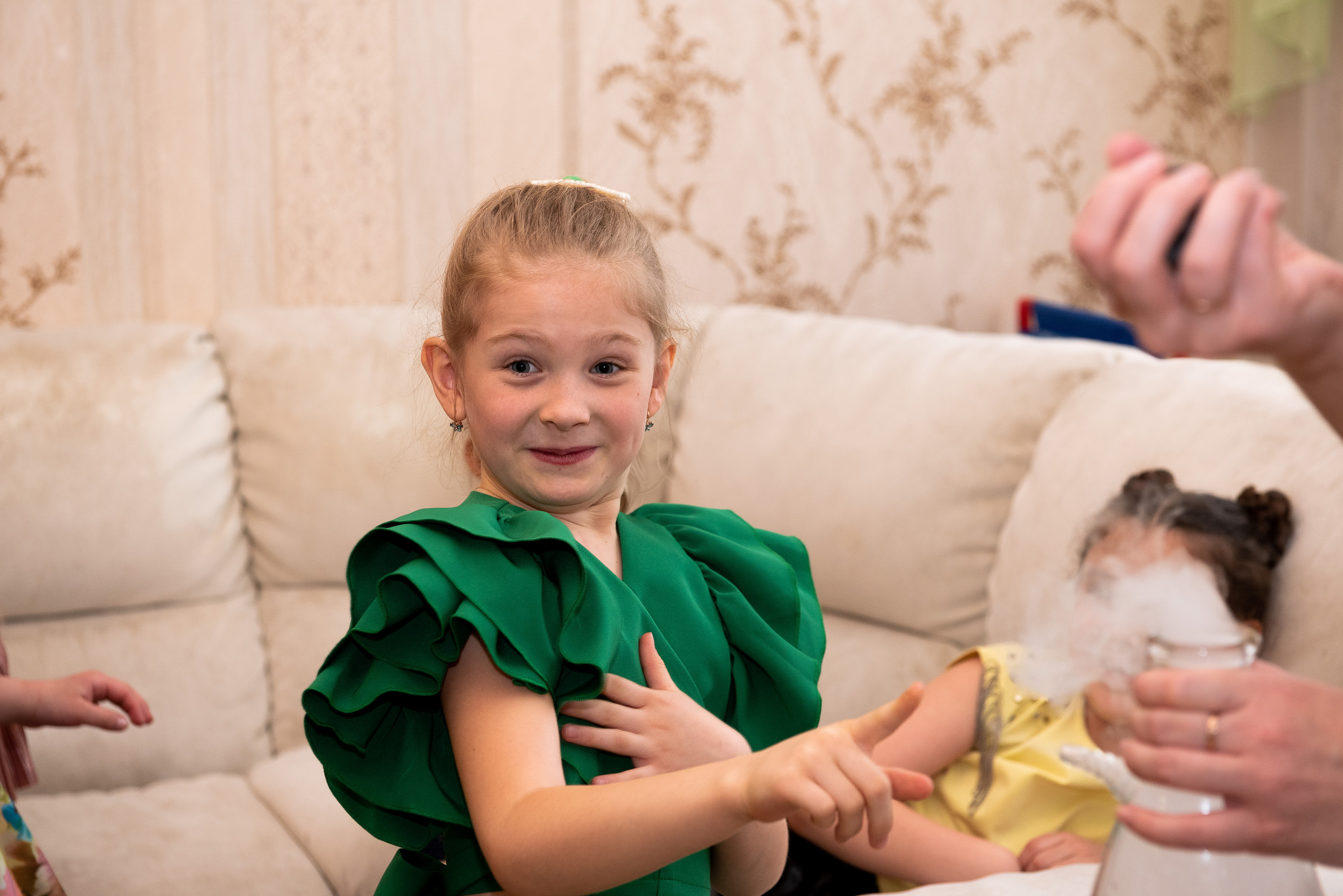 ДР Катюши дома. Репортажный фотограф в Москве Alena Sfotkaet