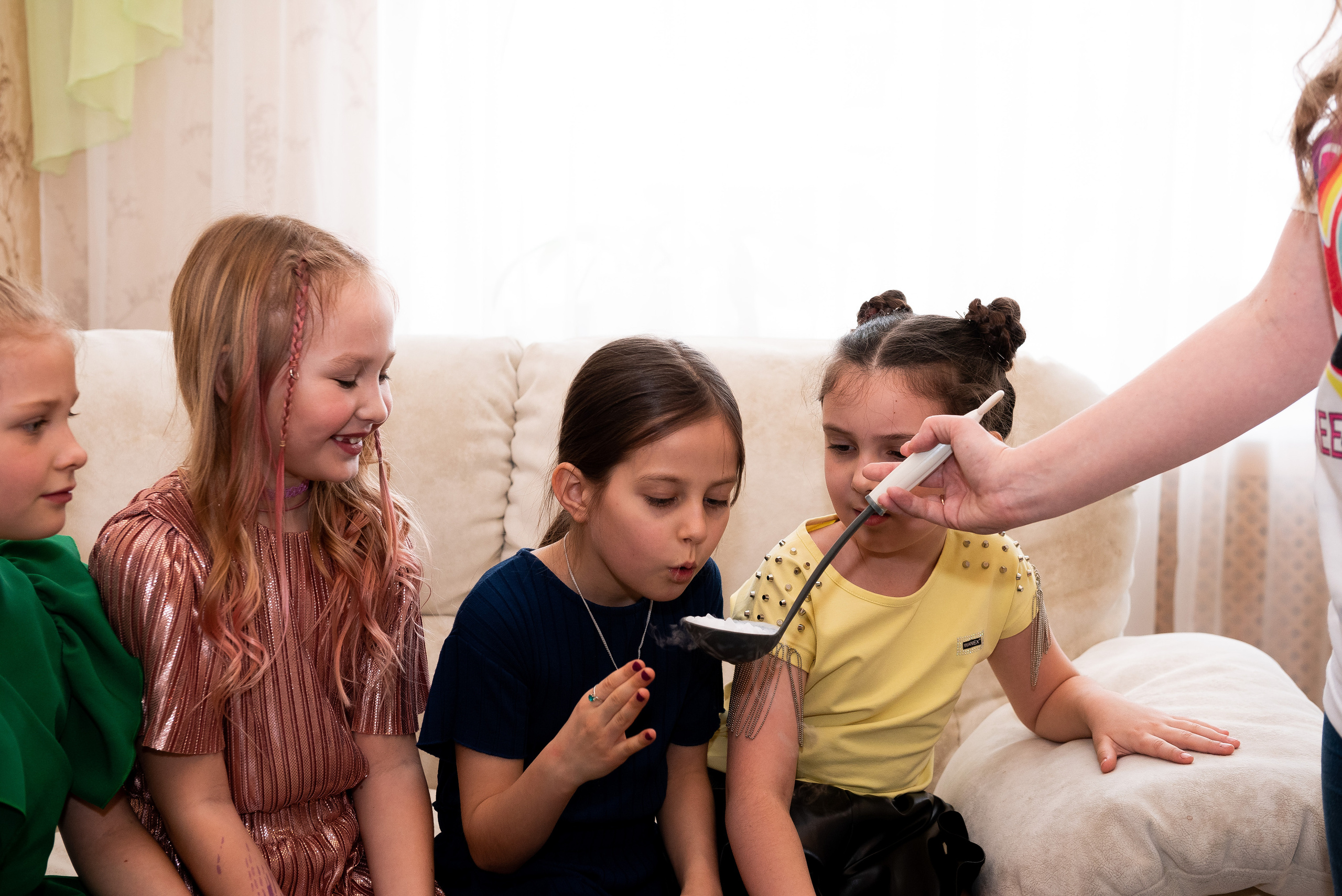 ДР Катюши дома. Репортажный фотограф в Москве Alena Sfotkaet