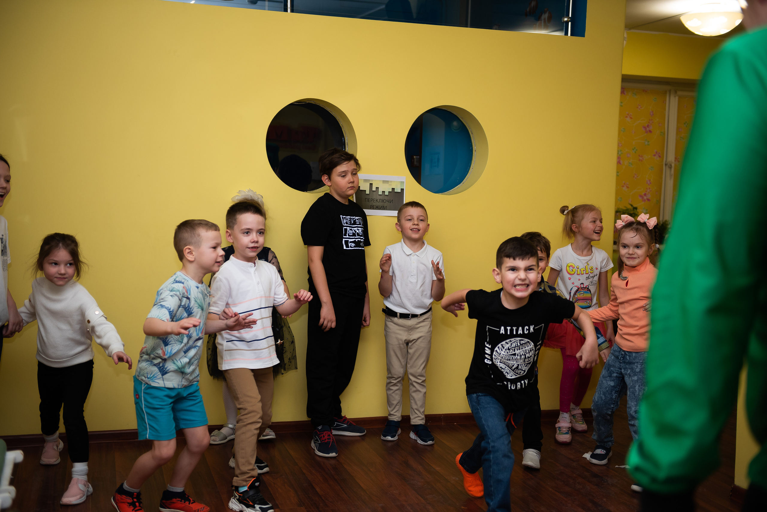 ДР Лёши в игровом центре. Репортажный фотограф в Москве Alena Sfotkaet