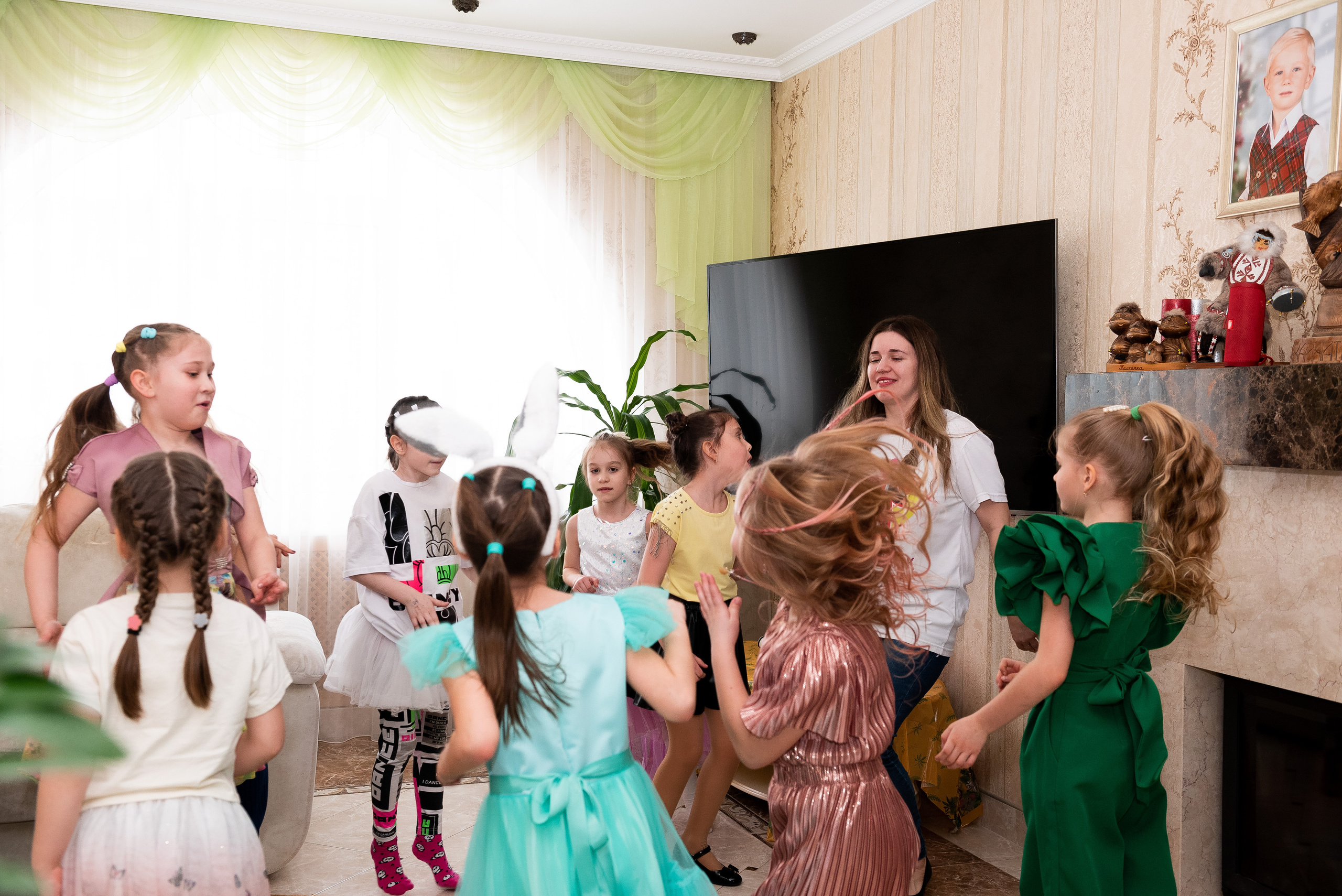 ДР Катюши дома. Репортажный фотограф в Москве Alena Sfotkaet