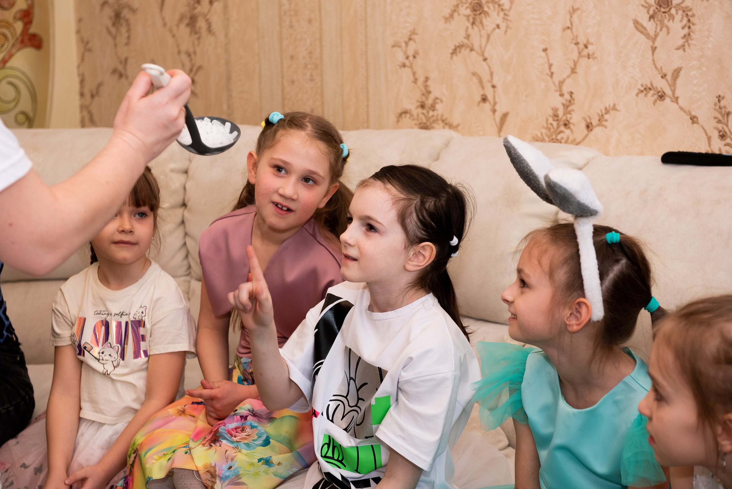 ДР Катюши дома. Репортажный фотограф в Москве Alena Sfotkaet