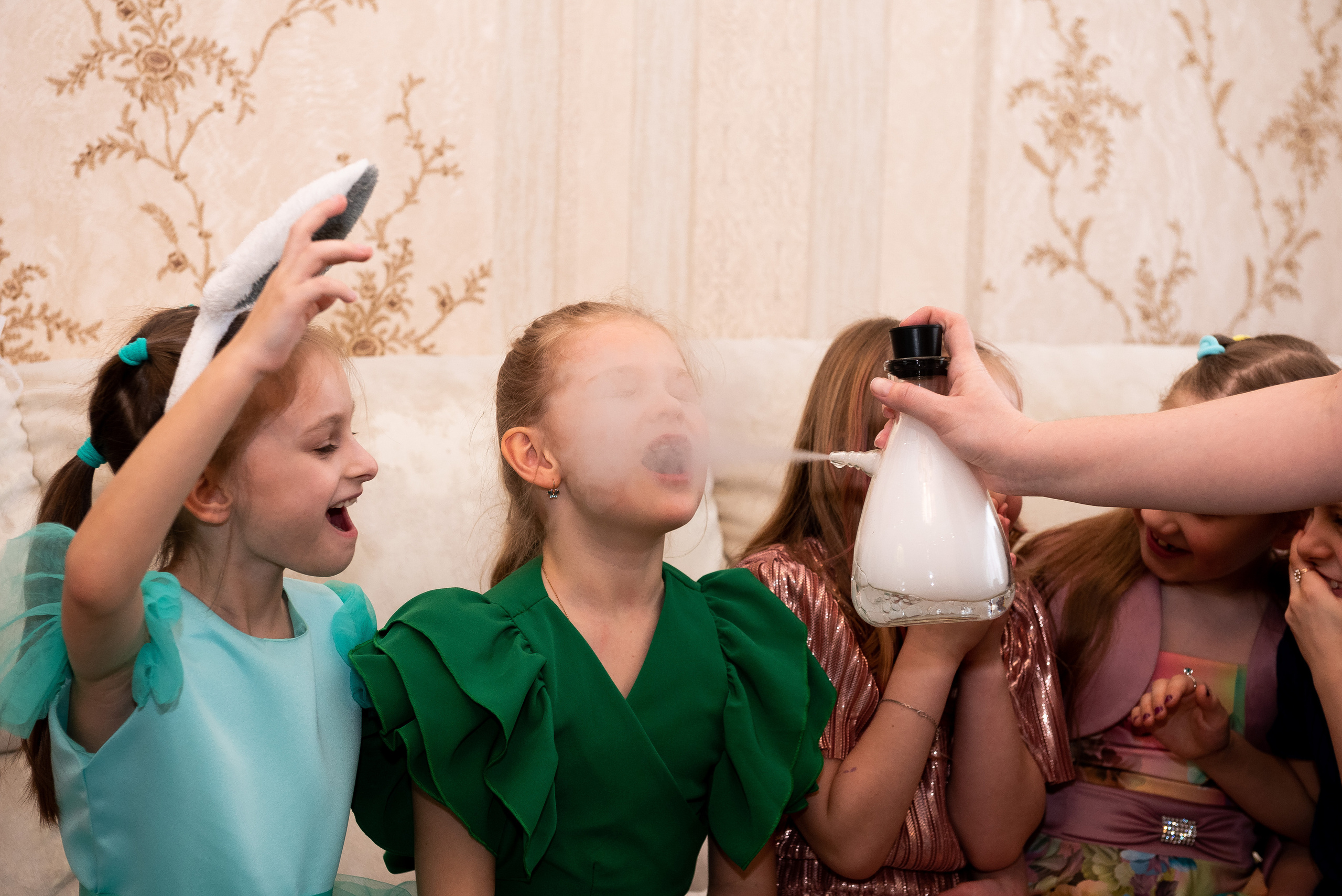 ДР Катюши дома. Репортажный фотограф в Москве Alena Sfotkaet