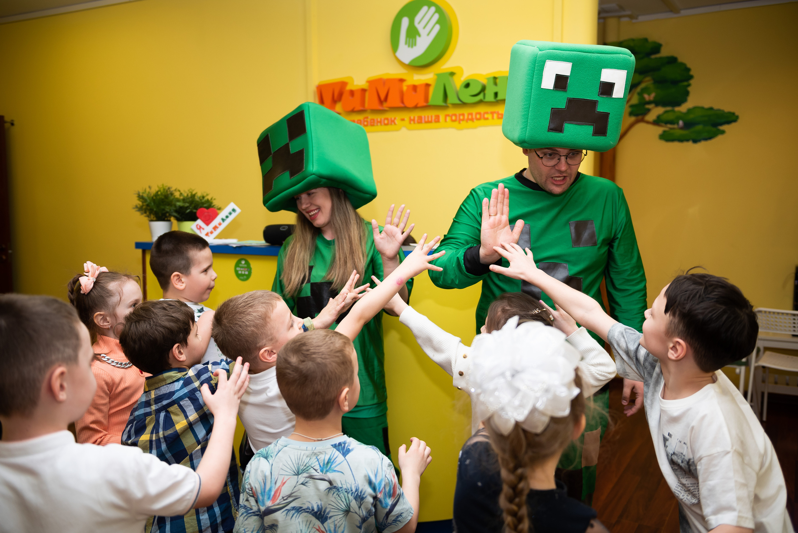 ДР Лёши в игровом центре. Репортажный фотограф в Москве Alena Sfotkaet