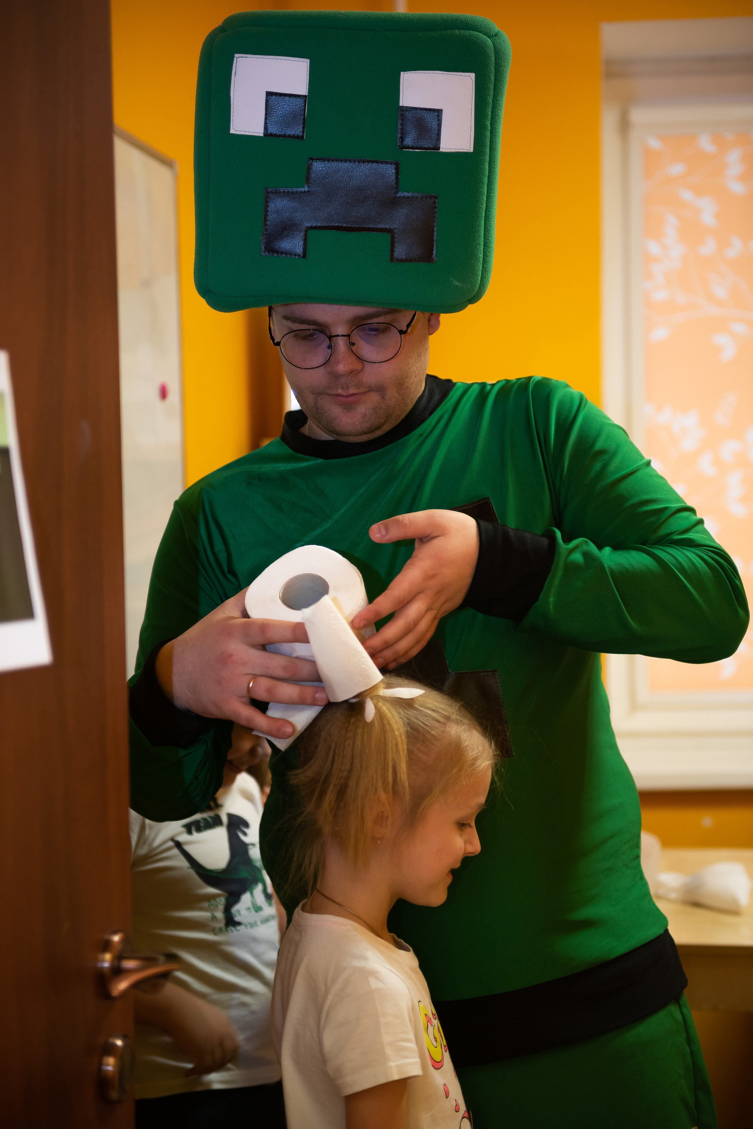 ДР Лёши в игровом центре. Репортажный фотограф в Москве Alena Sfotkaet