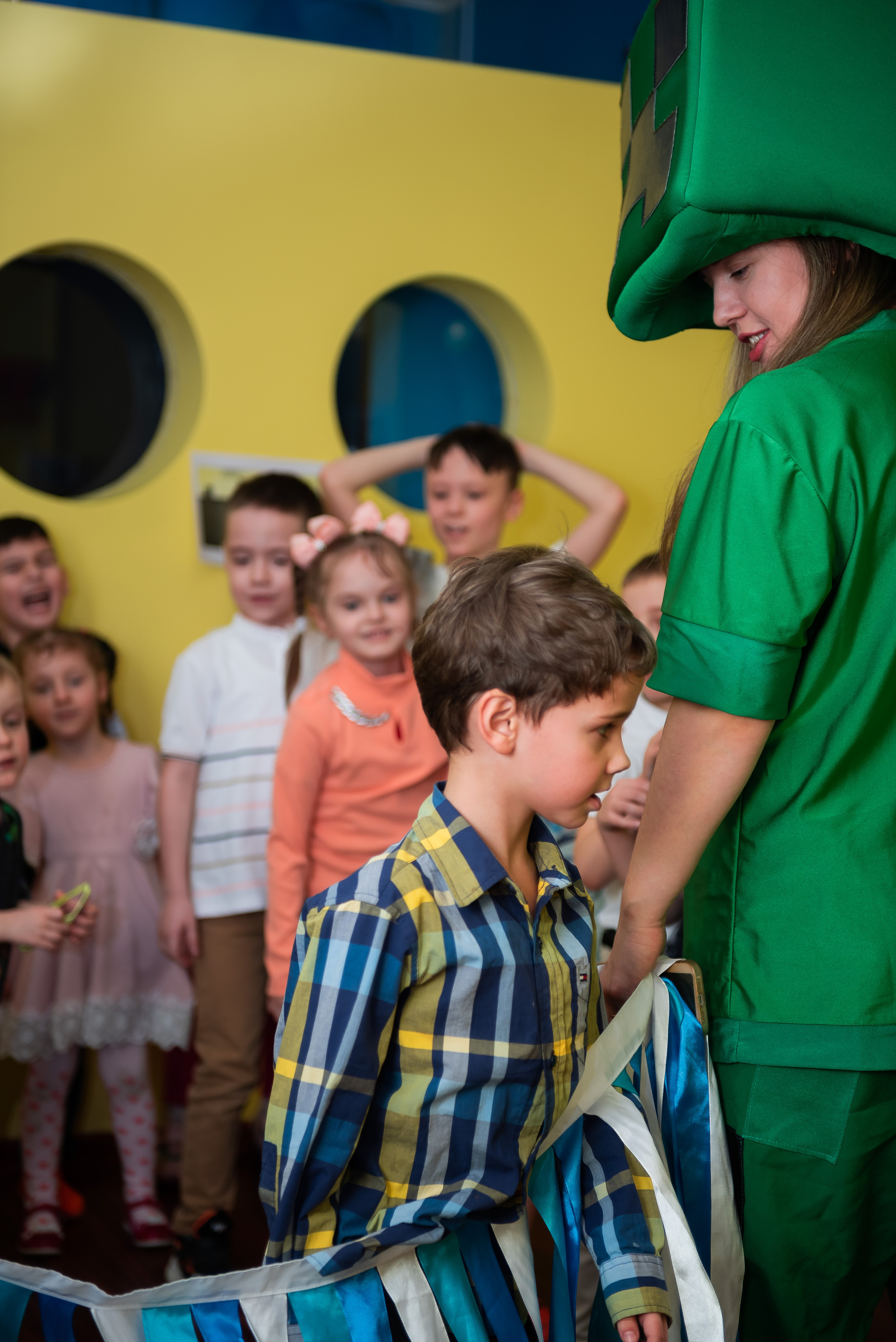 ДР Лёши в игровом центре. Репортажный фотограф в Москве Alena Sfotkaet