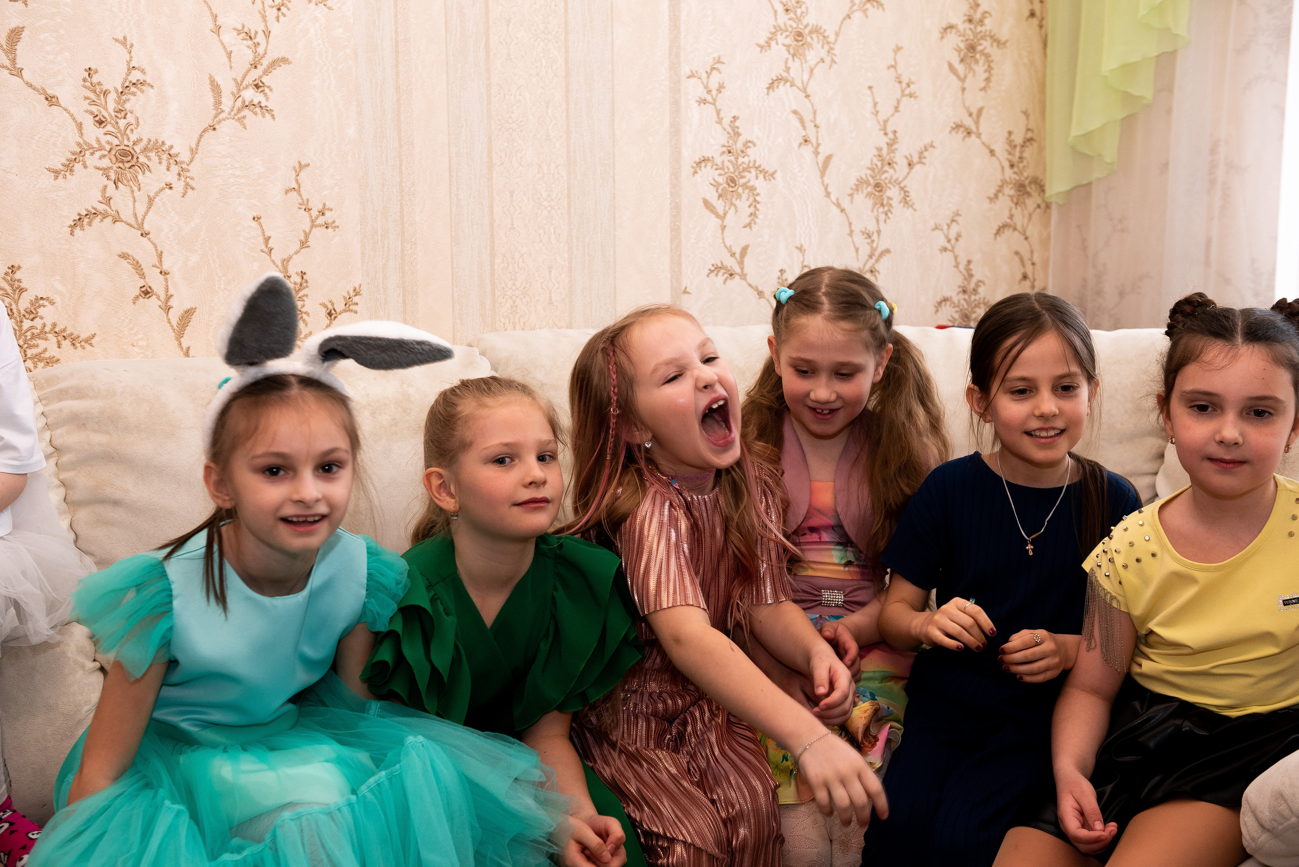 ДР Катюши дома. Репортажный фотограф в Москве Alena Sfotkaet