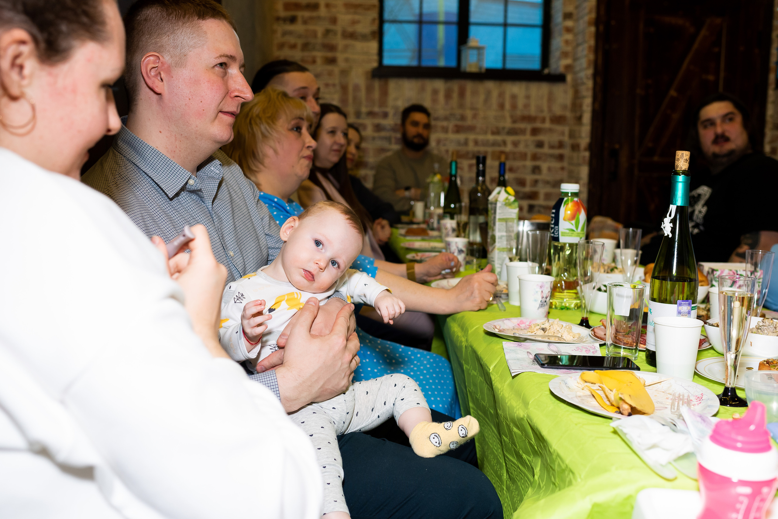 ДР Агаты в лофте. Репортажный фотограф в Москве Alena Sfotkaet