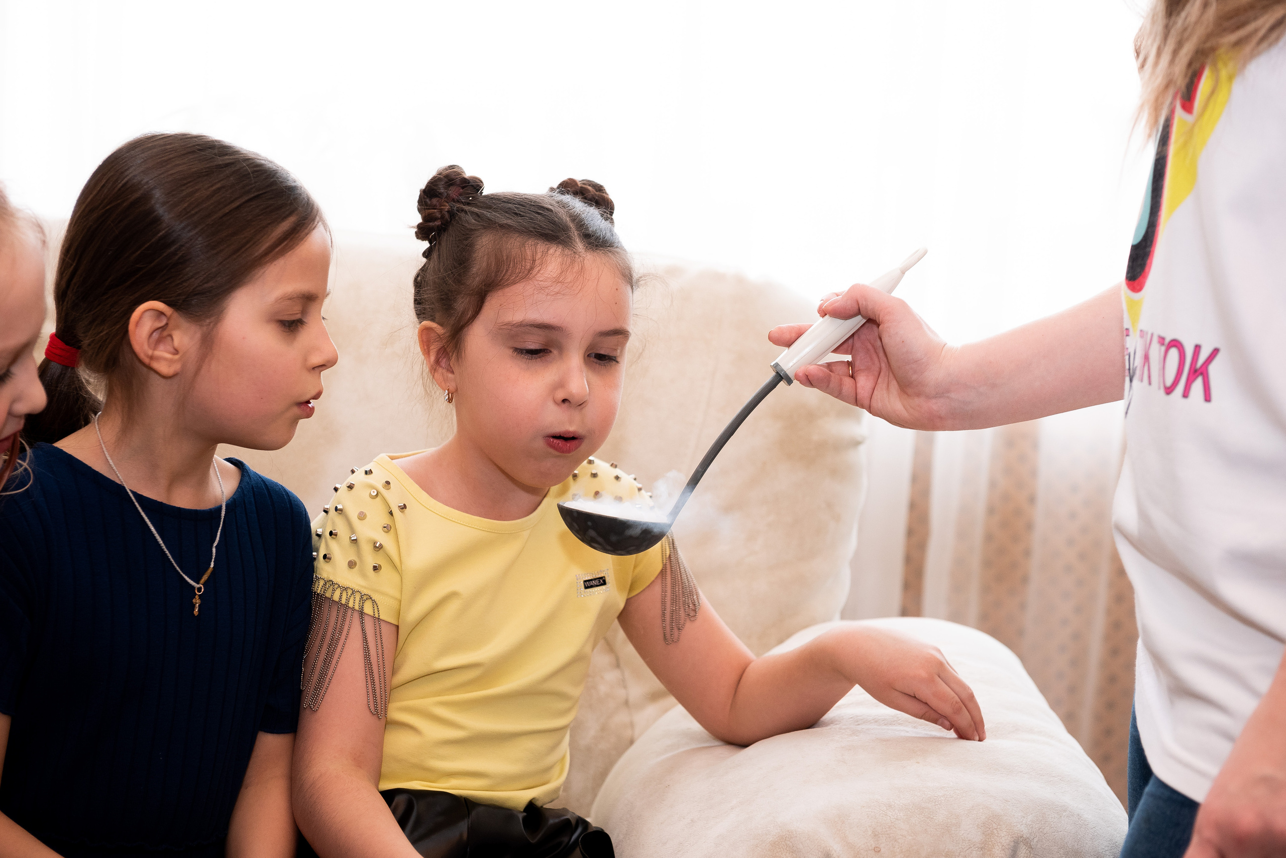 ДР Катюши дома. Репортажный фотограф в Москве Alena Sfotkaet