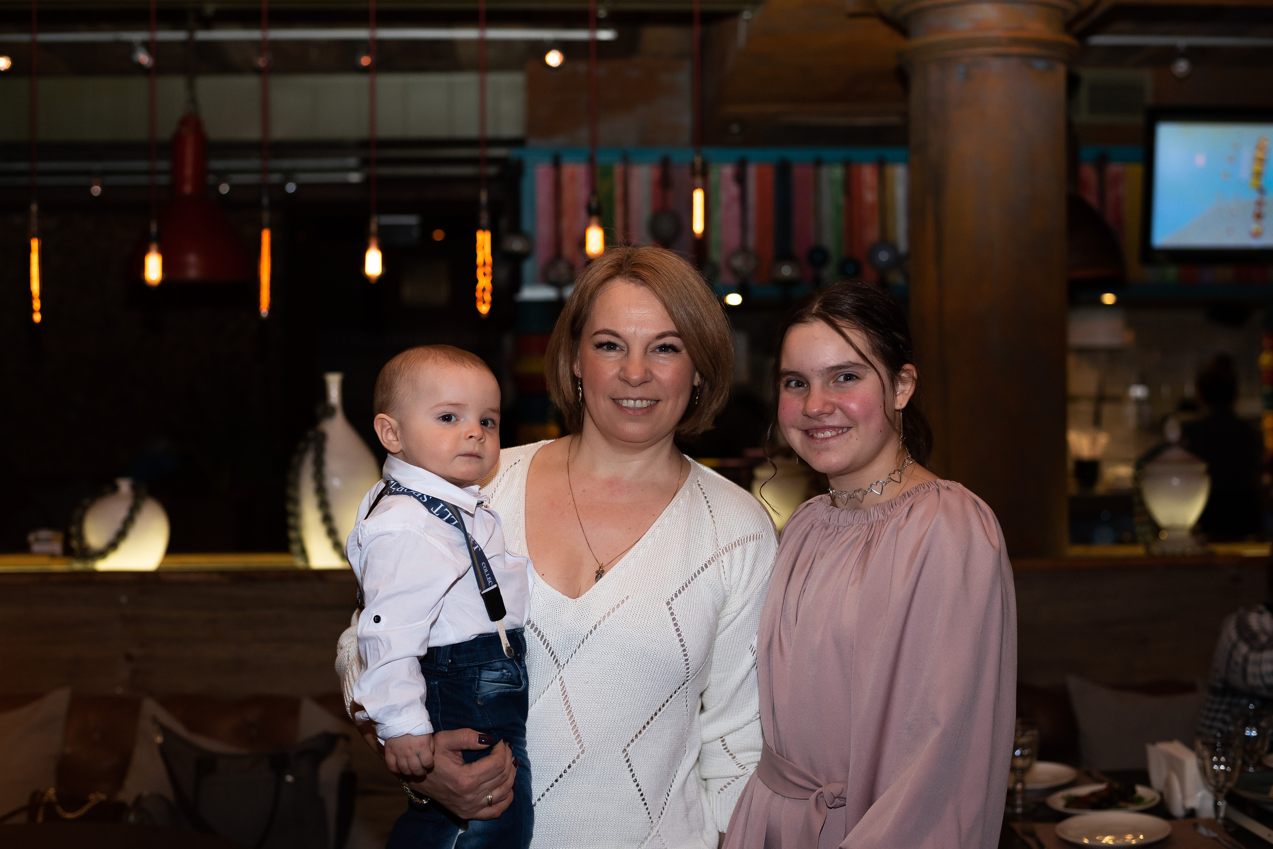 ДР Артёмки в ресторане. Репортажный фотограф в Москве Alena Sfotkaet