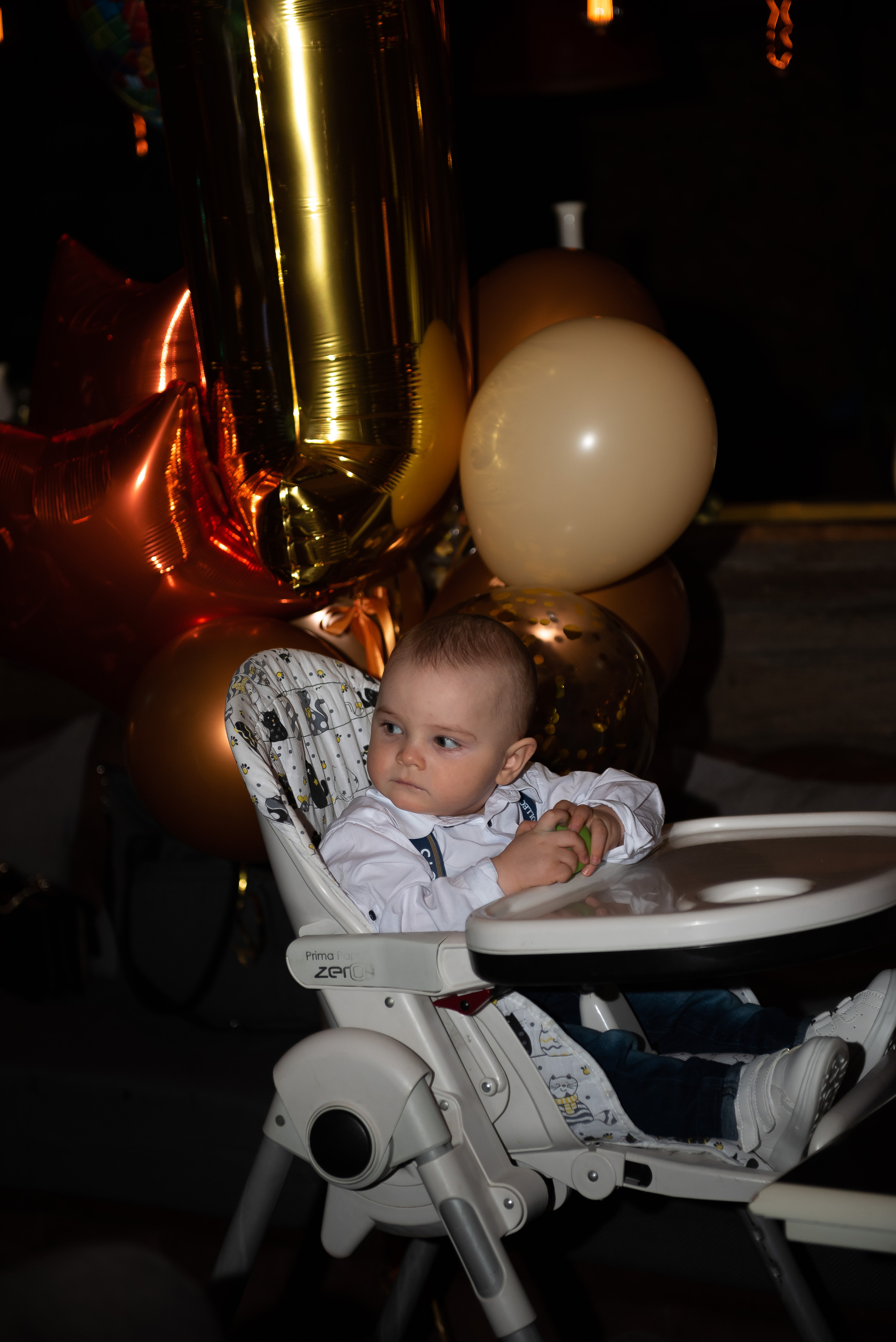 ДР Артёмки в ресторане. Репортажный фотограф в Москве Alena Sfotkaet