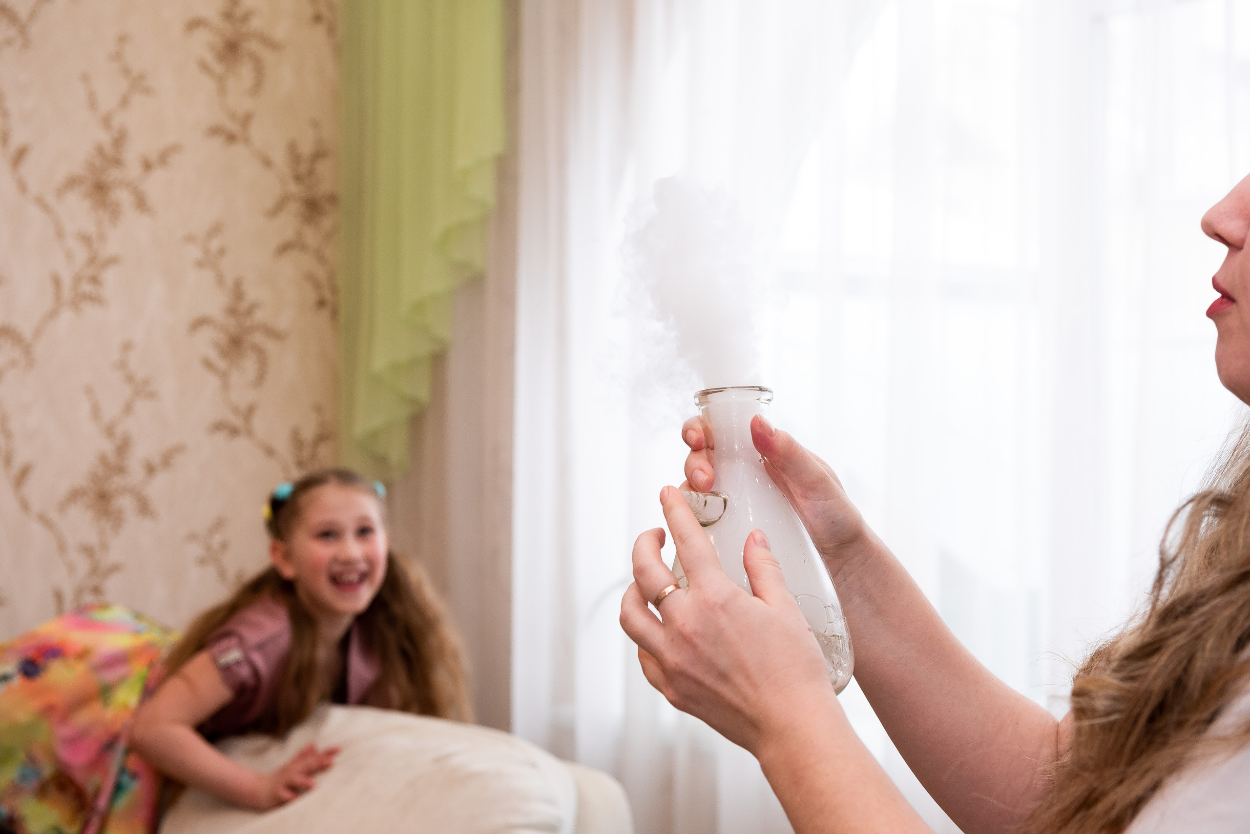 ДР Катюши дома. Репортажный фотограф в Москве Alena Sfotkaet