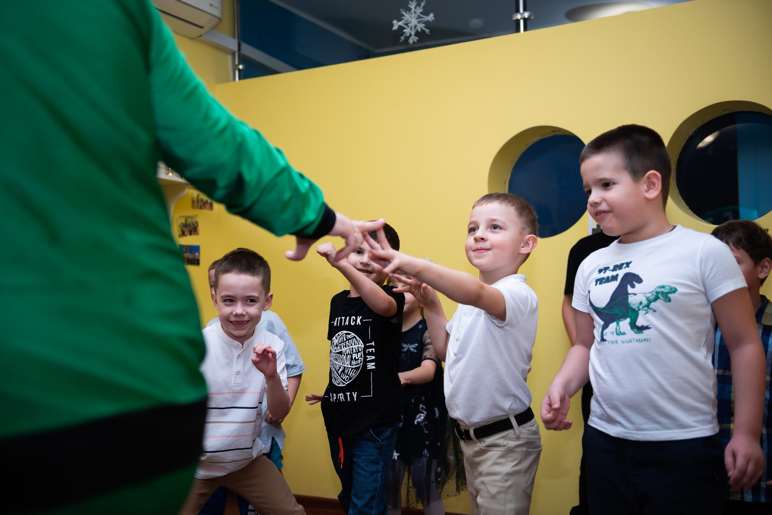 ДР Лёши в игровом центре. Репортажный фотограф в Москве Alena Sfotkaet