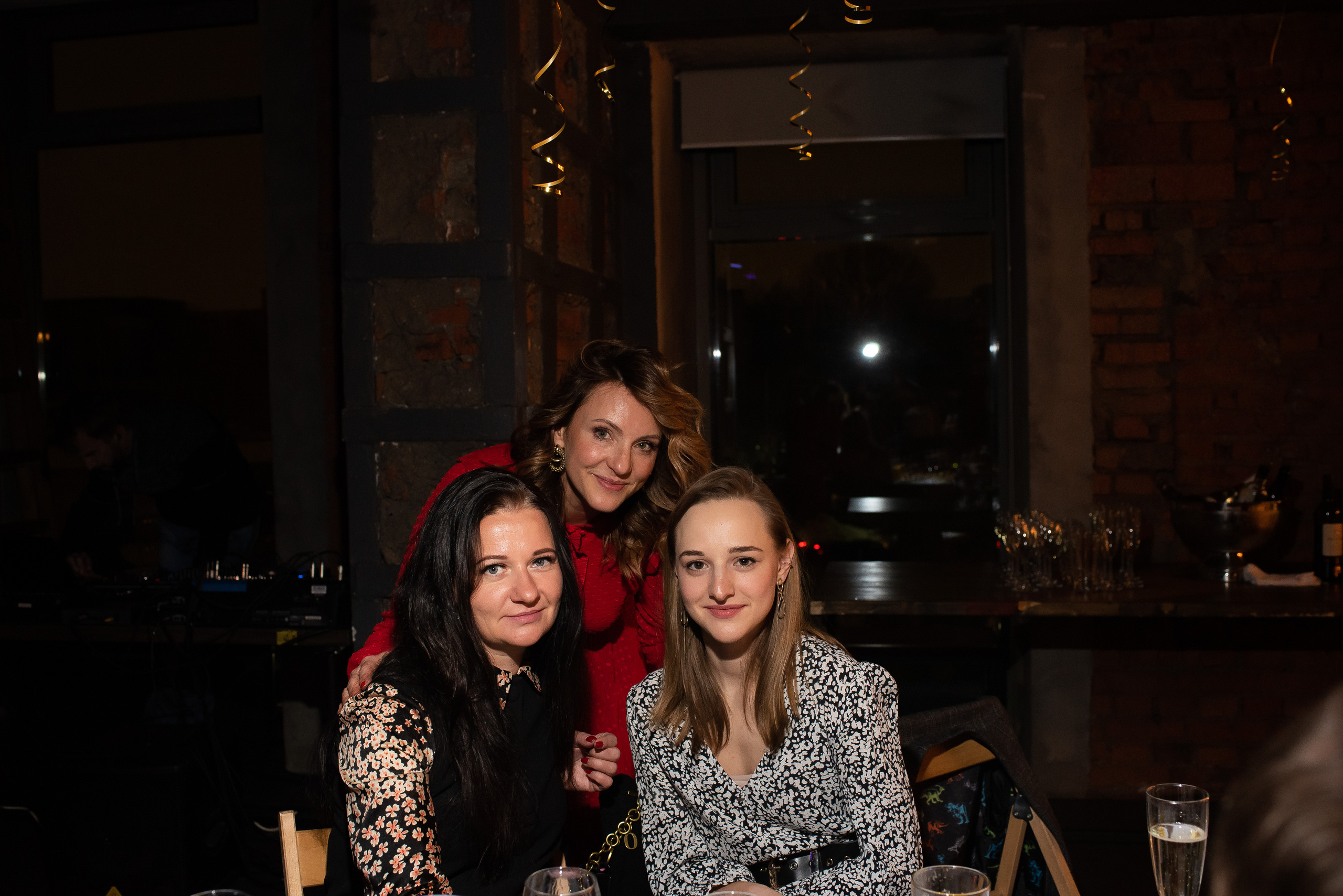 ДР Полины в лофте. Репортажный фотограф в Москве Alena Sfotkaet