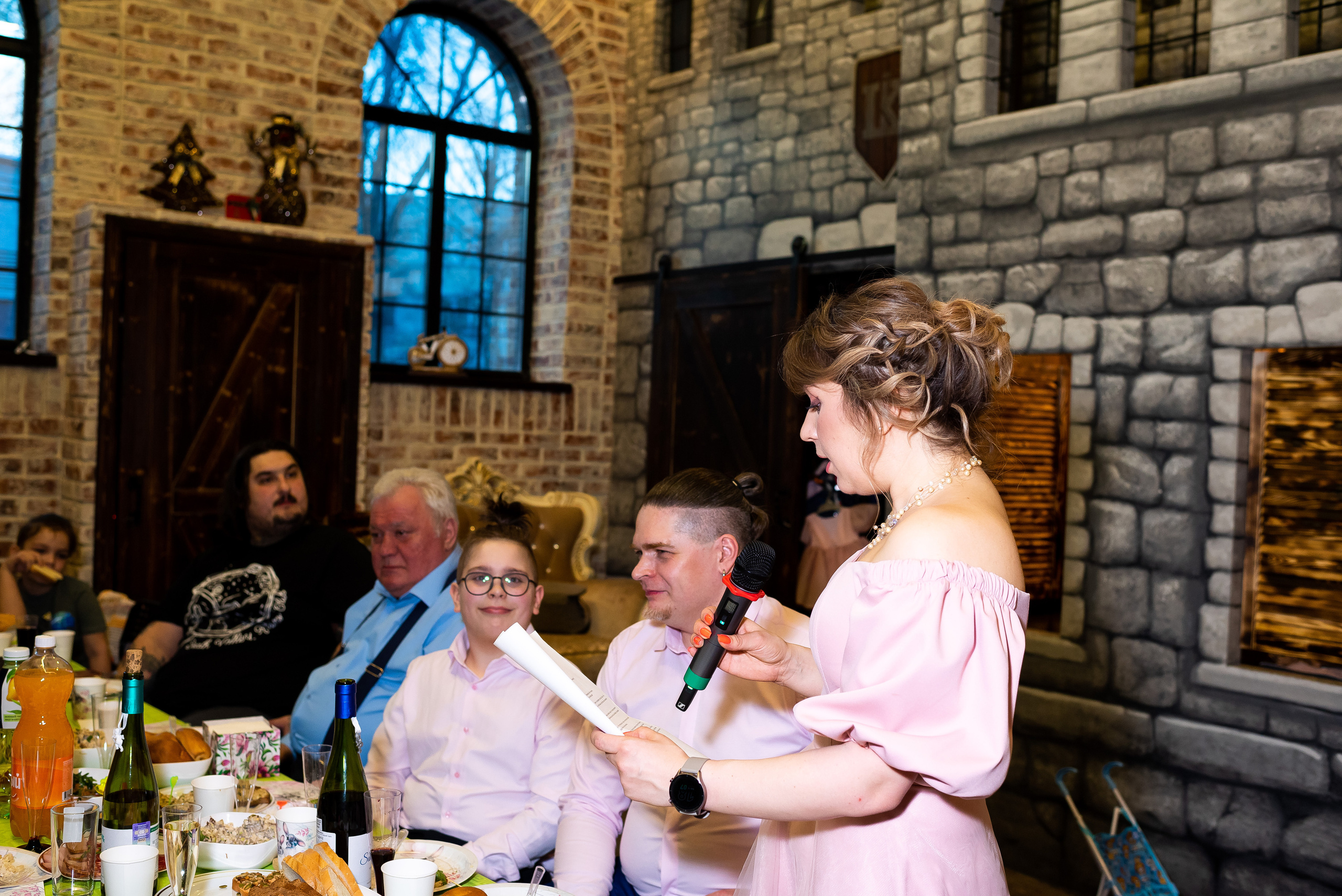 ДР Агаты в лофте. Репортажный фотограф в Москве Alena Sfotkaet