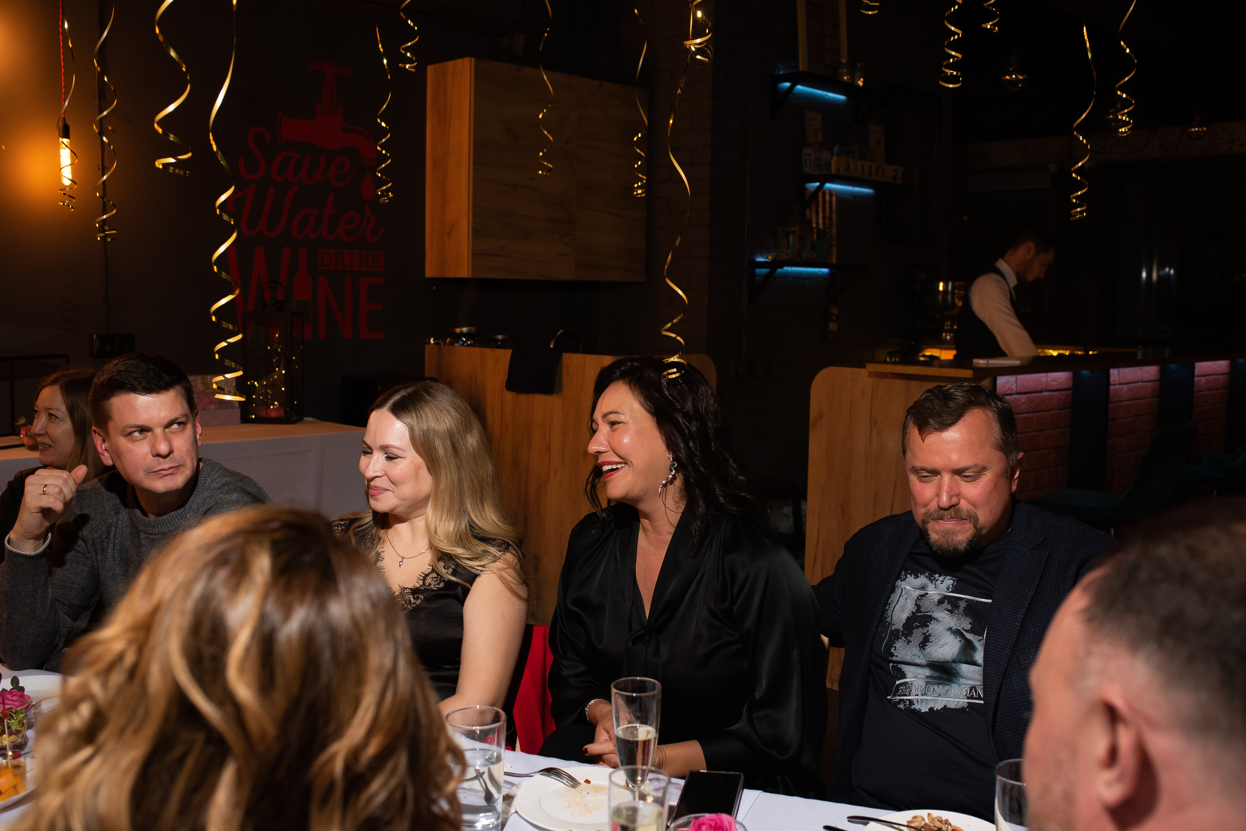 ДР Полины в лофте. Репортажный фотограф в Москве Alena Sfotkaet