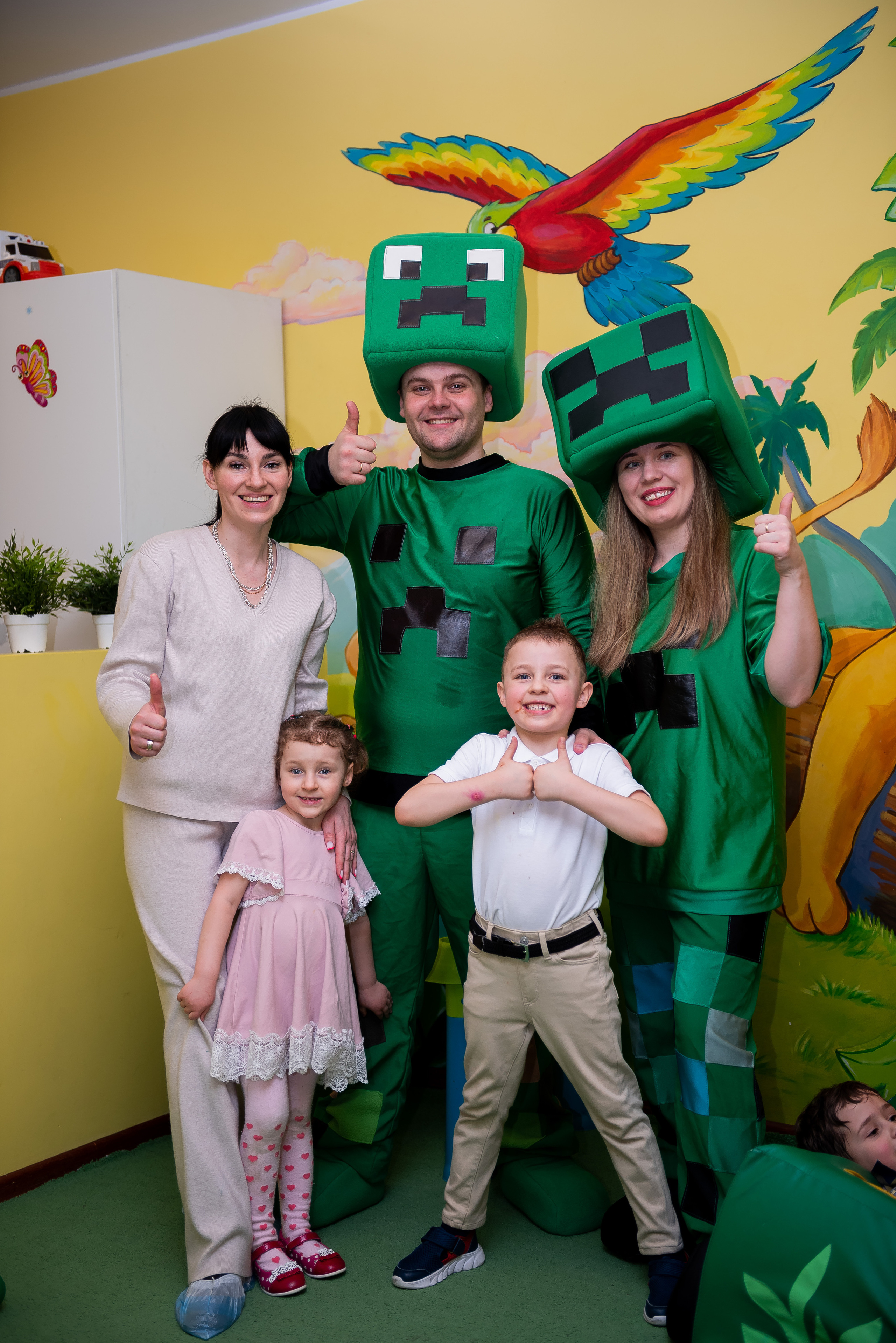 ДР Лёши в игровом центре. Репортажный фотограф в Москве Alena Sfotkaet