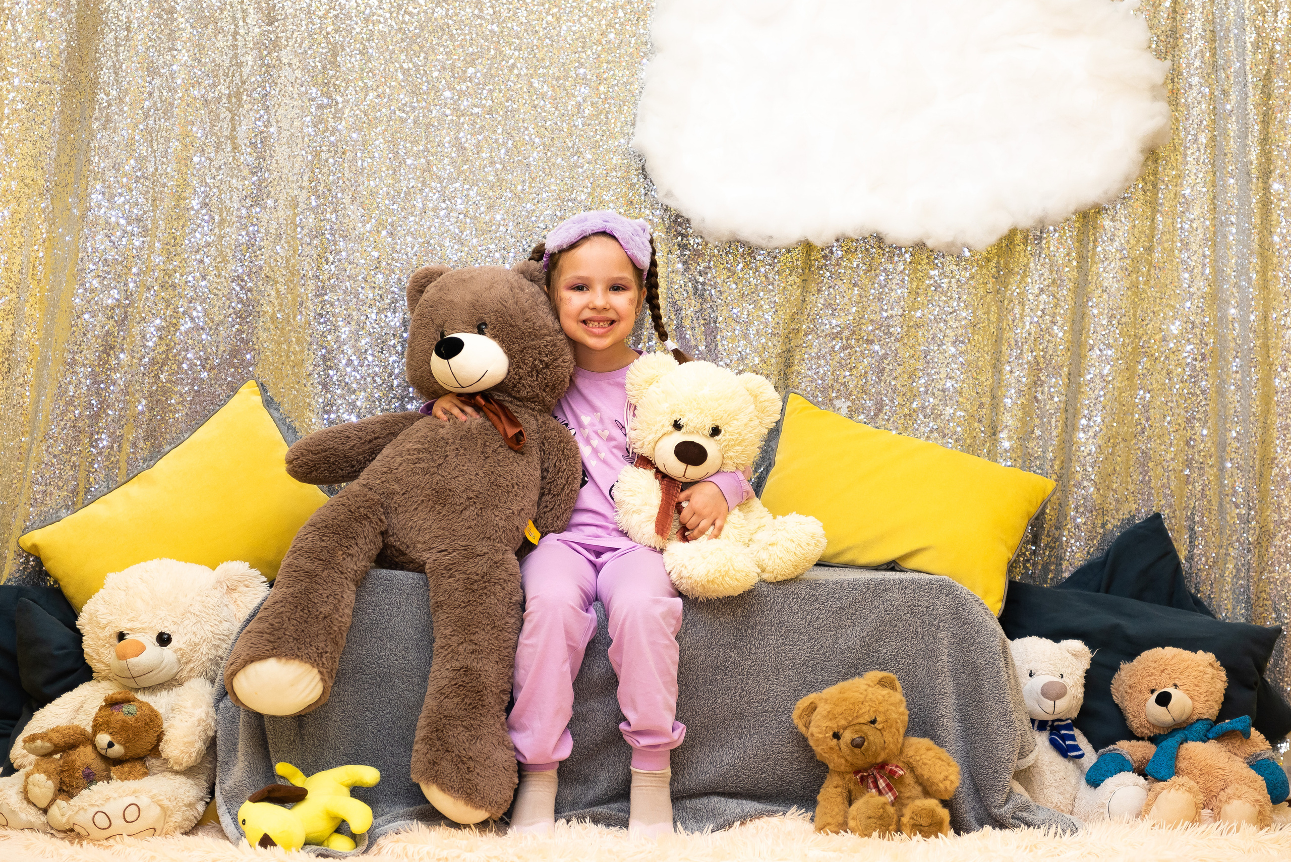 Пижамная вечеринка в игровом центре. Репортажный фотограф в Москве Alena Sfotkaet