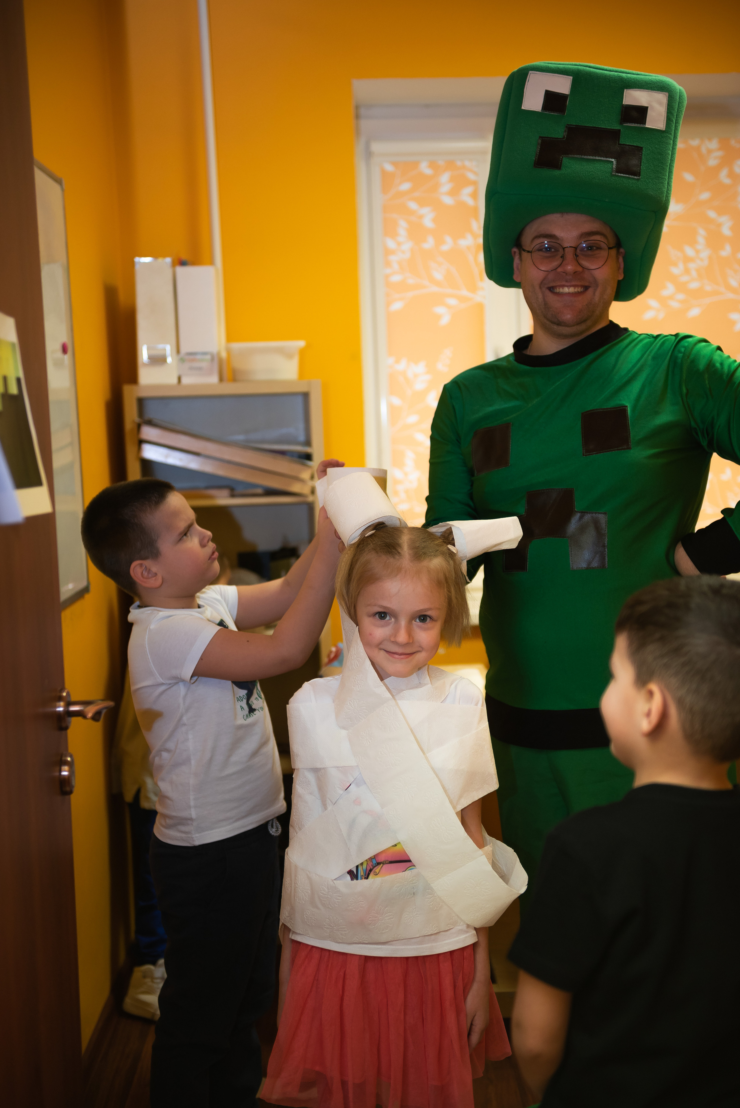 ДР Лёши в игровом центре. Репортажный фотограф в Москве Alena Sfotkaet