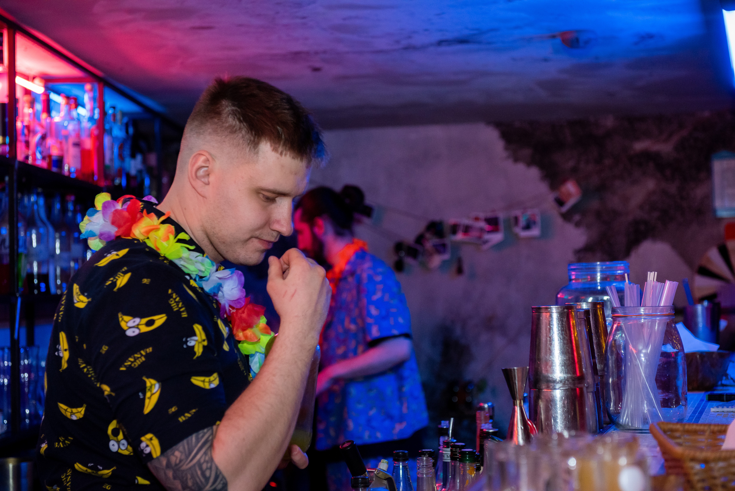 Один вечер трёх баров Москвы. Репортажный фотограф в Москве Alena Sfotkaet