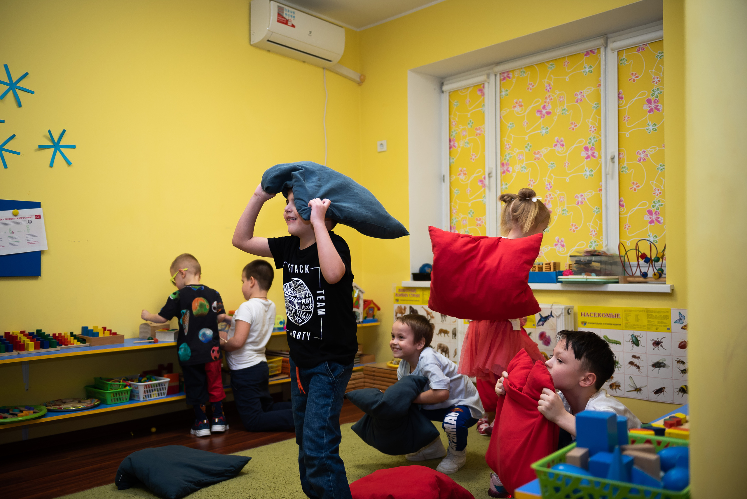 ДР Лёши в игровом центре. Репортажный фотограф в Москве Alena Sfotkaet