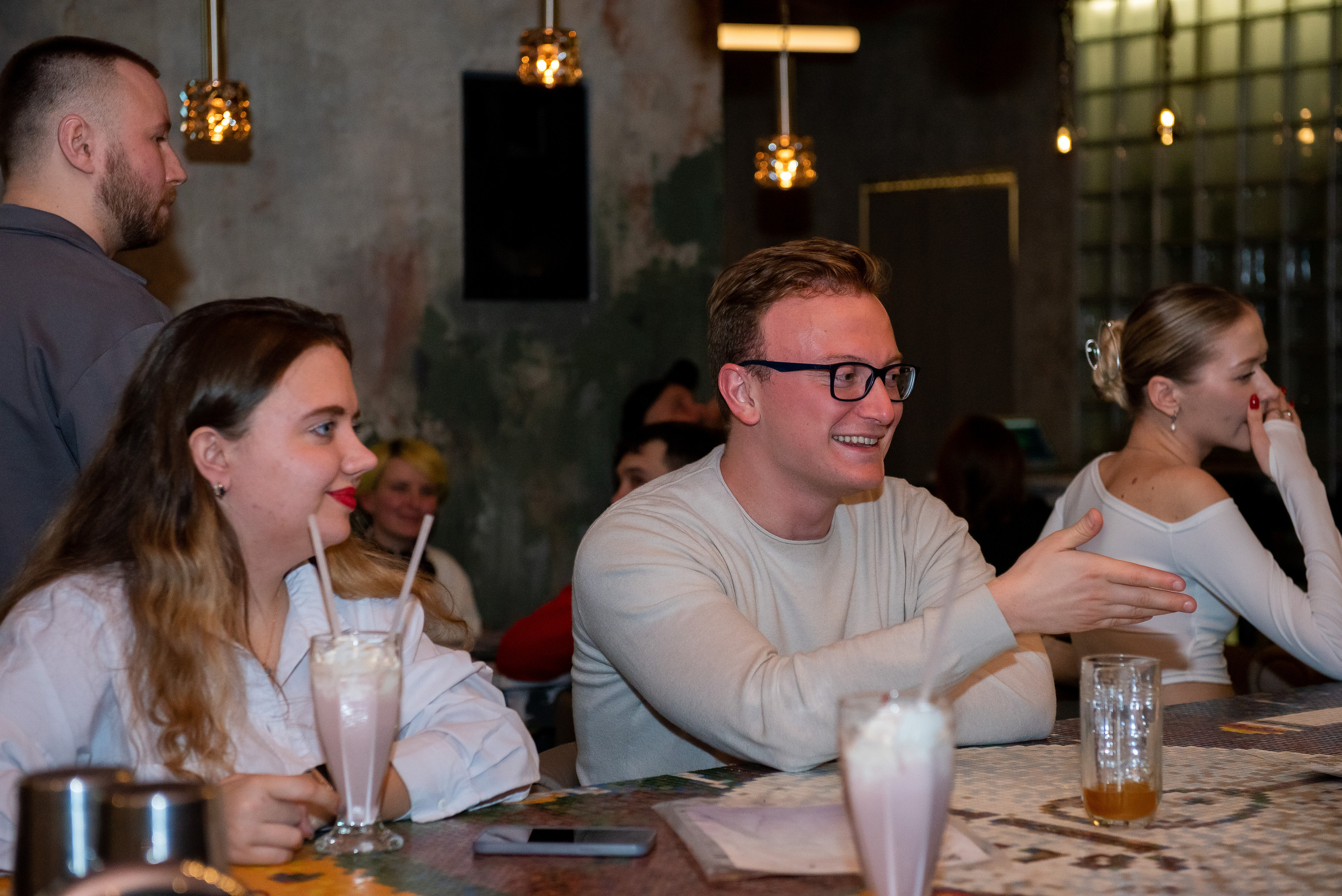 Один вечер трёх баров Москвы. Репортажный фотограф в Москве Alena Sfotkaet