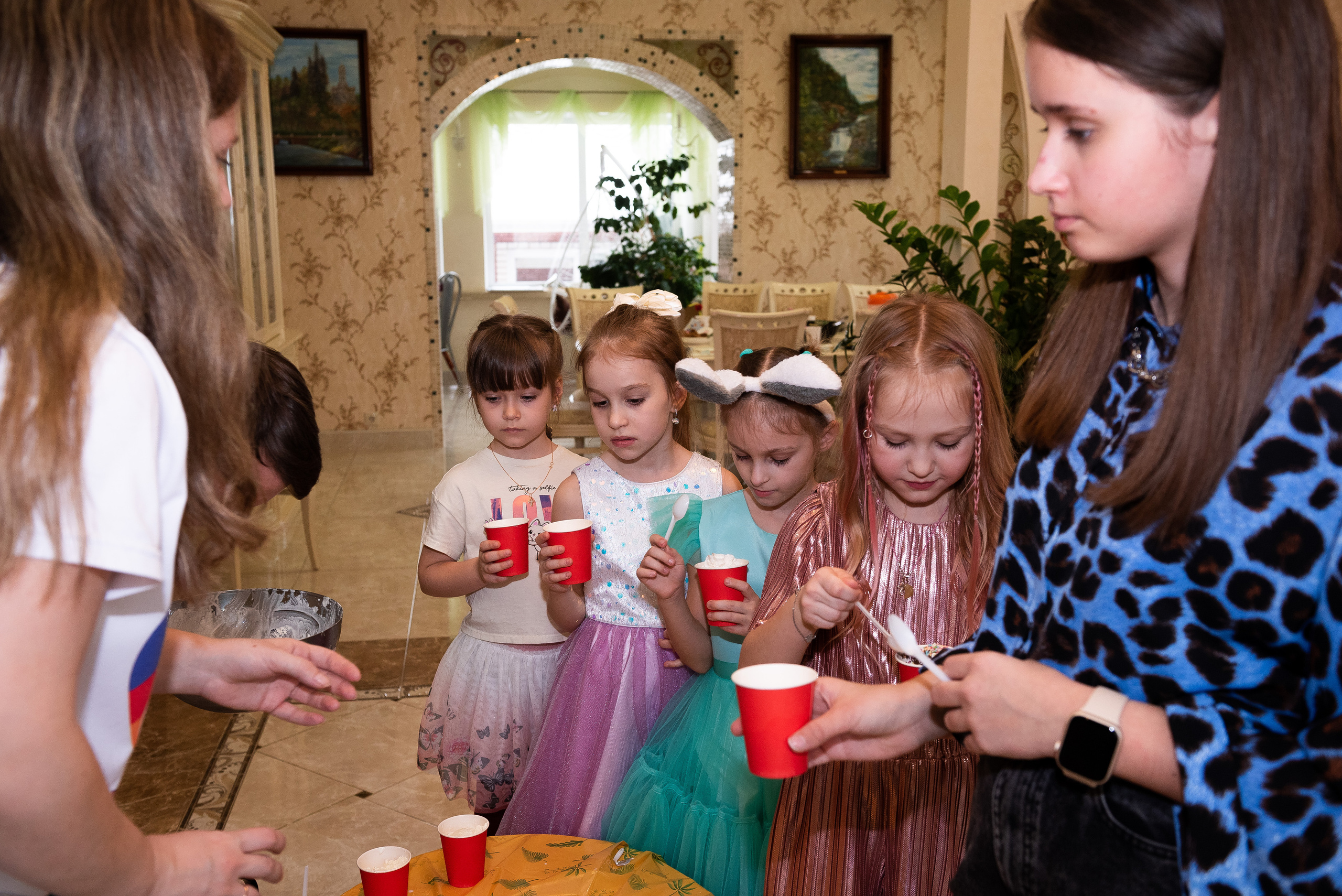 ДР Катюши дома. Репортажный фотограф в Москве Alena Sfotkaet