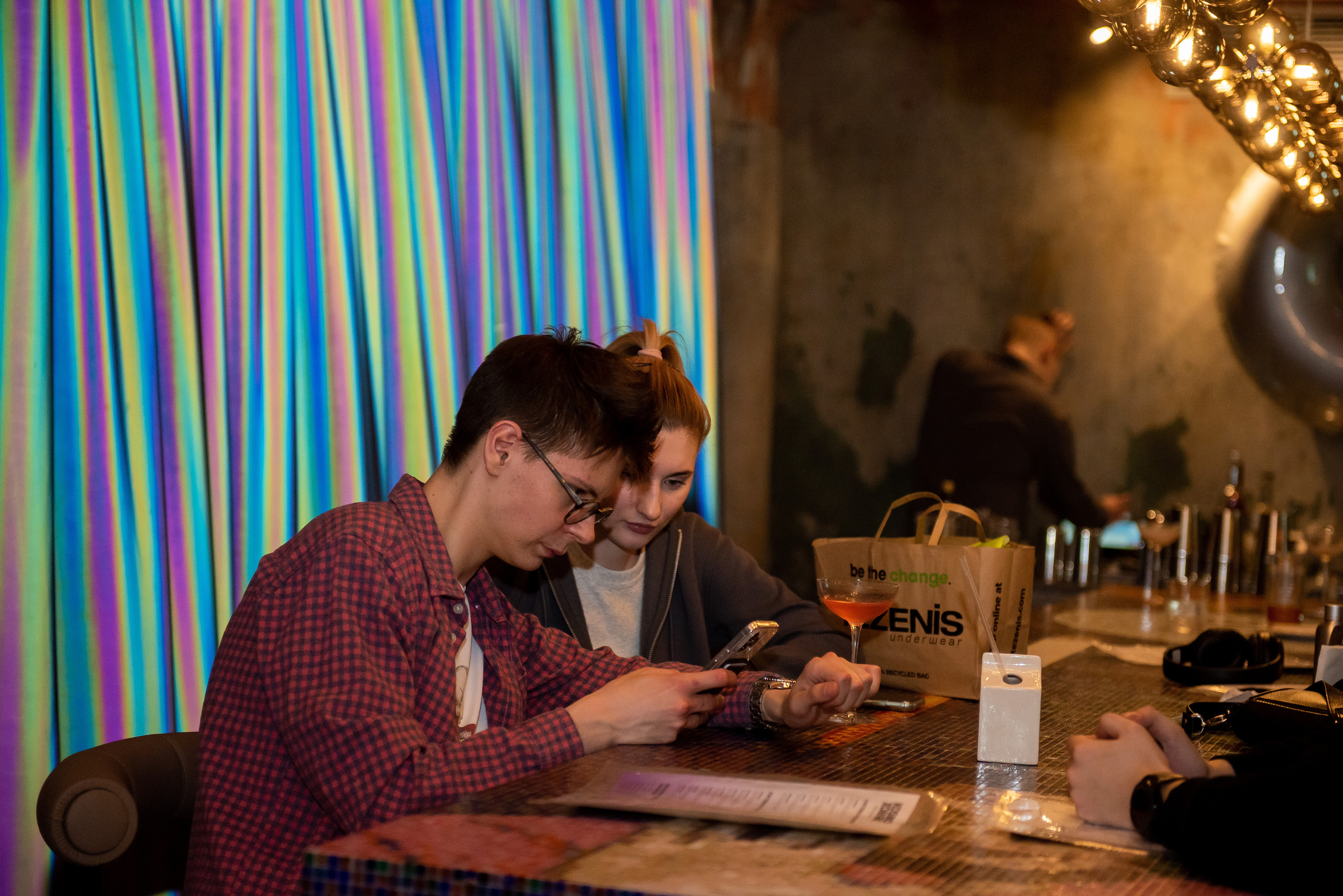 Один вечер трёх баров Москвы. Репортажный фотограф в Москве Alena Sfotkaet