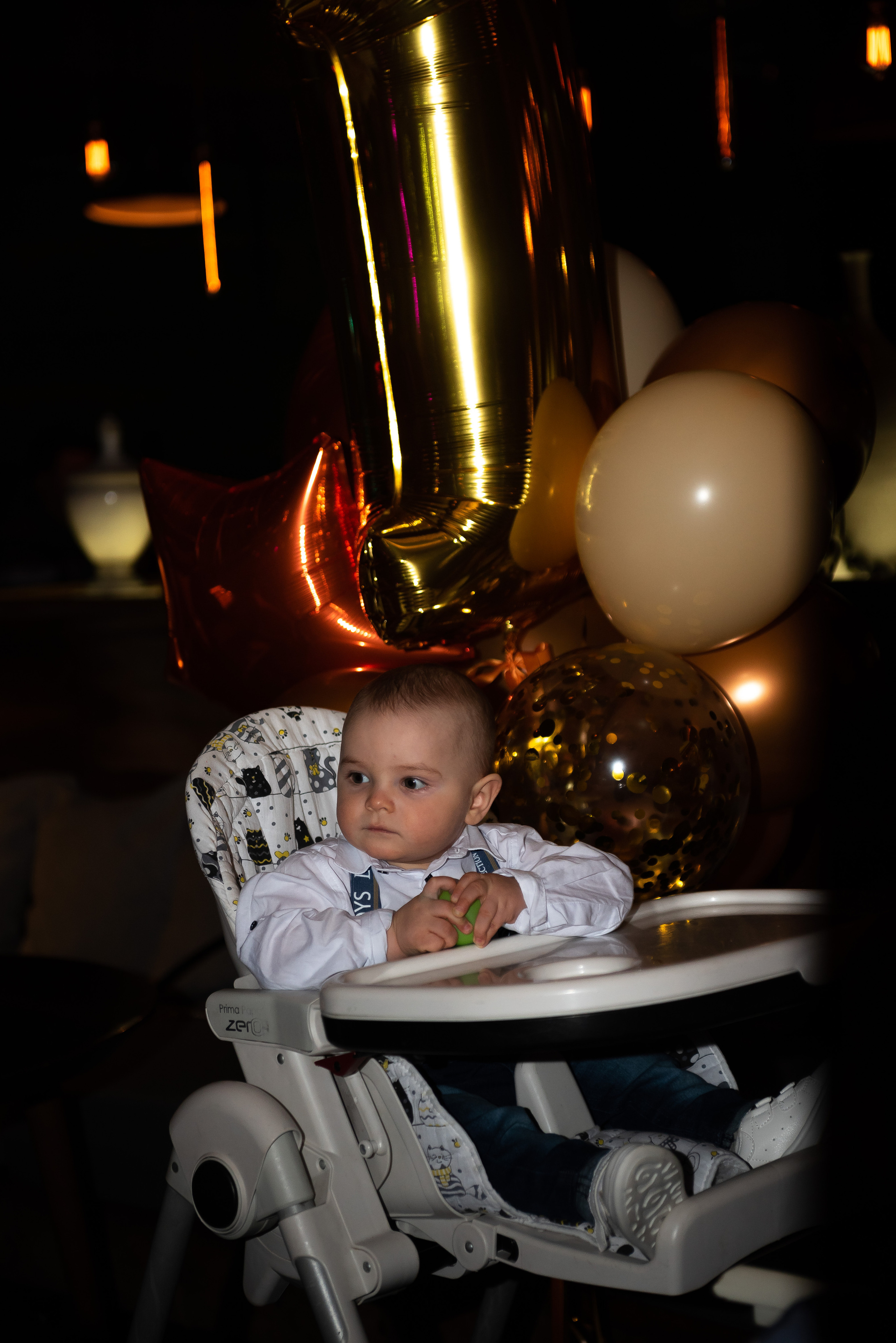 ДР Артёмки в ресторане. Репортажный фотограф в Москве Alena Sfotkaet