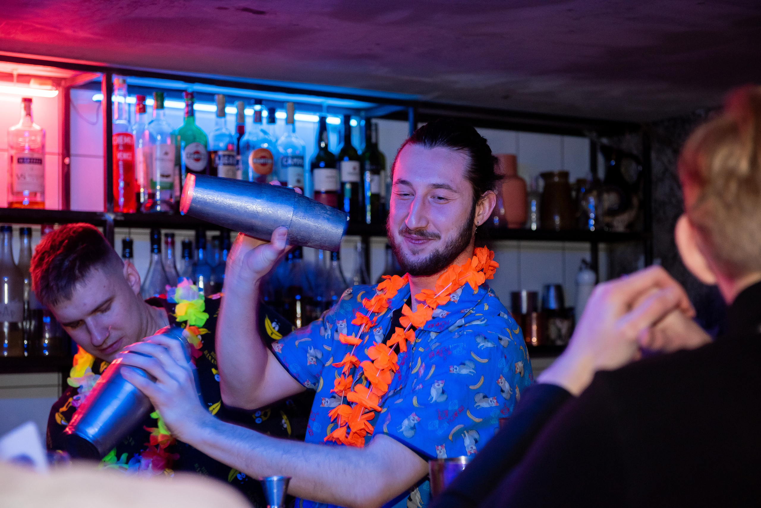 Один вечер трёх баров Москвы. Репортажный фотограф в Москве Alena Sfotkaet