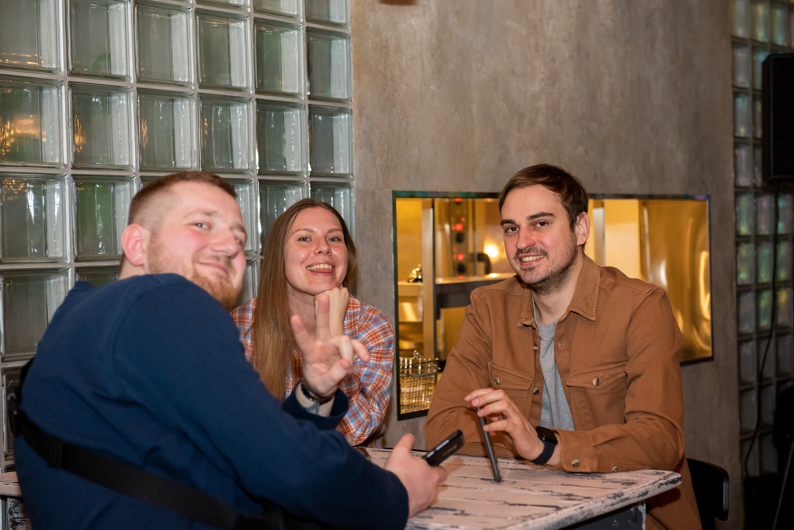 Один вечер трёх баров Москвы. Репортажный фотограф в Москве Alena Sfotkaet