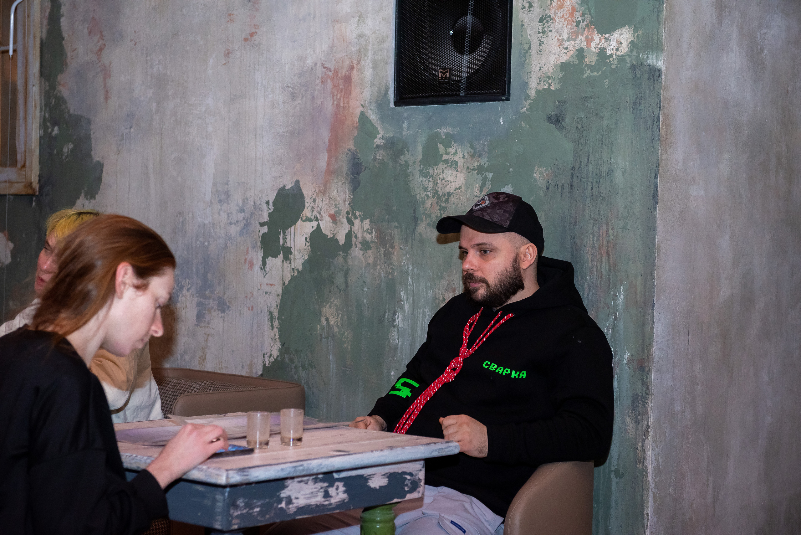 Один вечер трёх баров Москвы. Репортажный фотограф в Москве Alena Sfotkaet