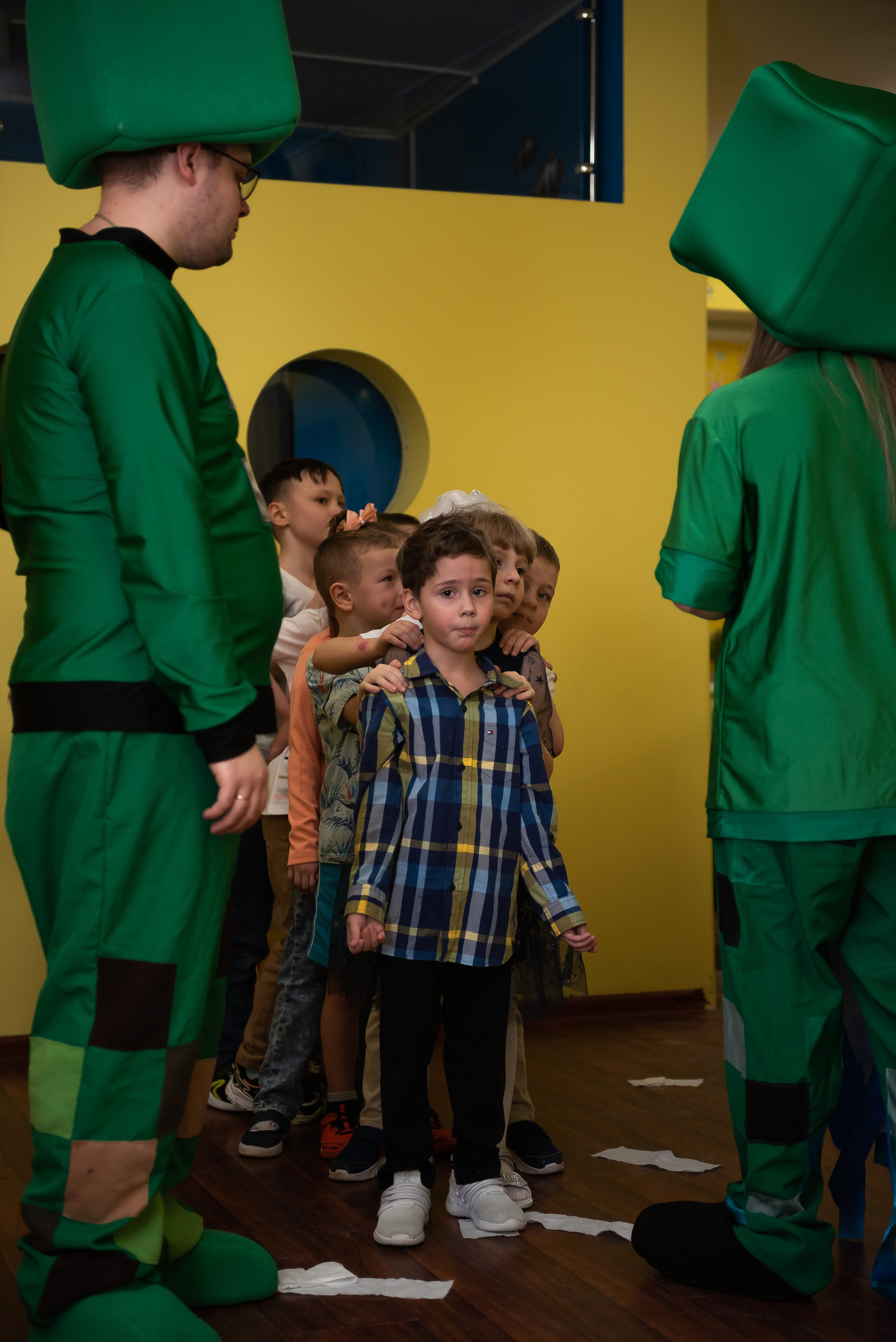 ДР Лёши в игровом центре. Репортажный фотограф в Москве Alena Sfotkaet