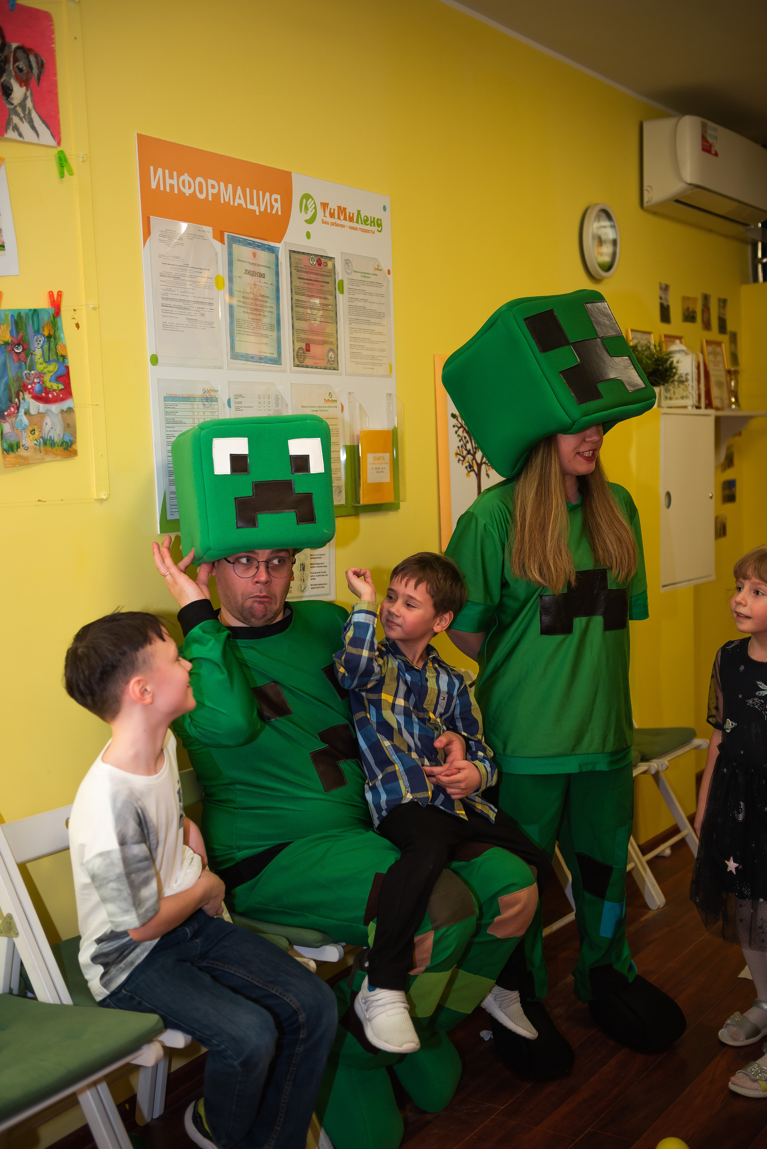 ДР Лёши в игровом центре. Репортажный фотограф в Москве Alena Sfotkaet