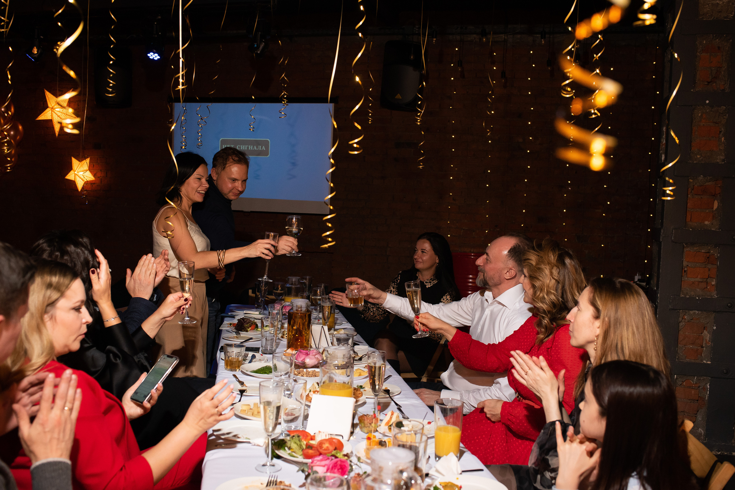 ДР Полины в лофте. Репортажный фотограф в Москве Alena Sfotkaet