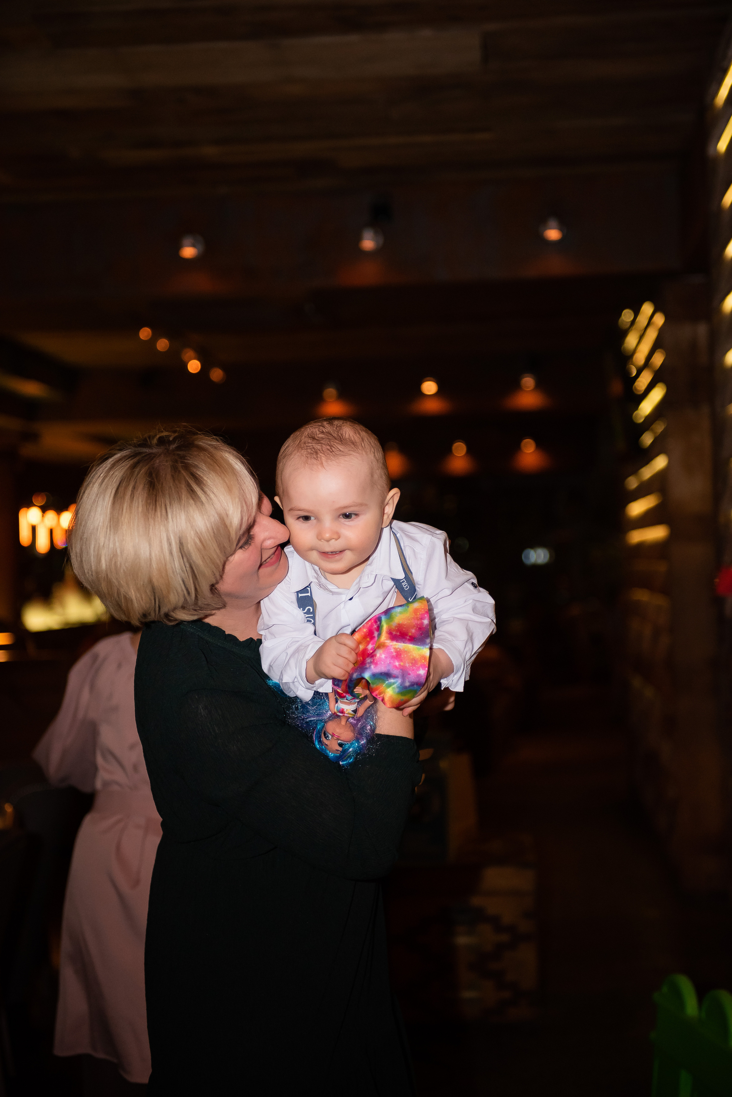 ДР Артёмки в ресторане. Репортажный фотограф в Москве Alena Sfotkaet