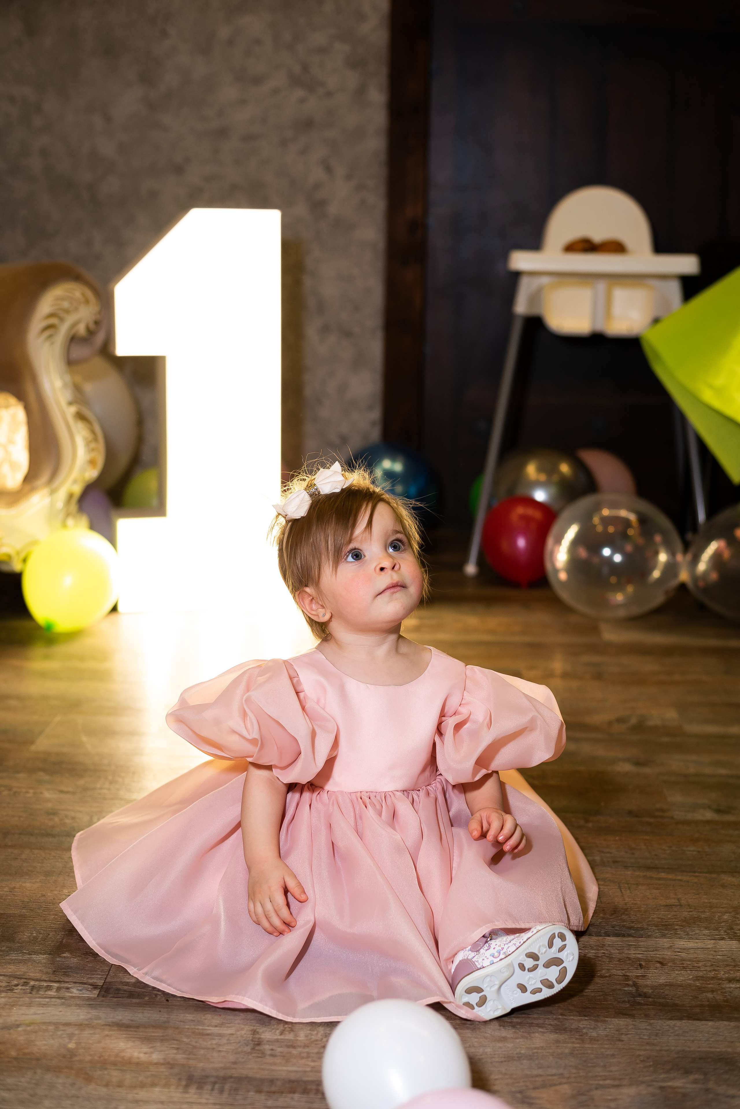 ДР Агаты в лофте. Репортажный фотограф в Москве Alena Sfotkaet