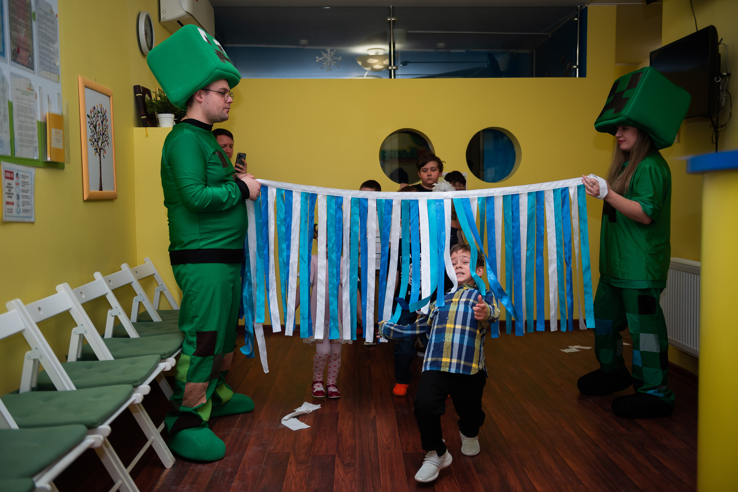 ДР Лёши в игровом центре. Репортажный фотограф в Москве Alena Sfotkaet