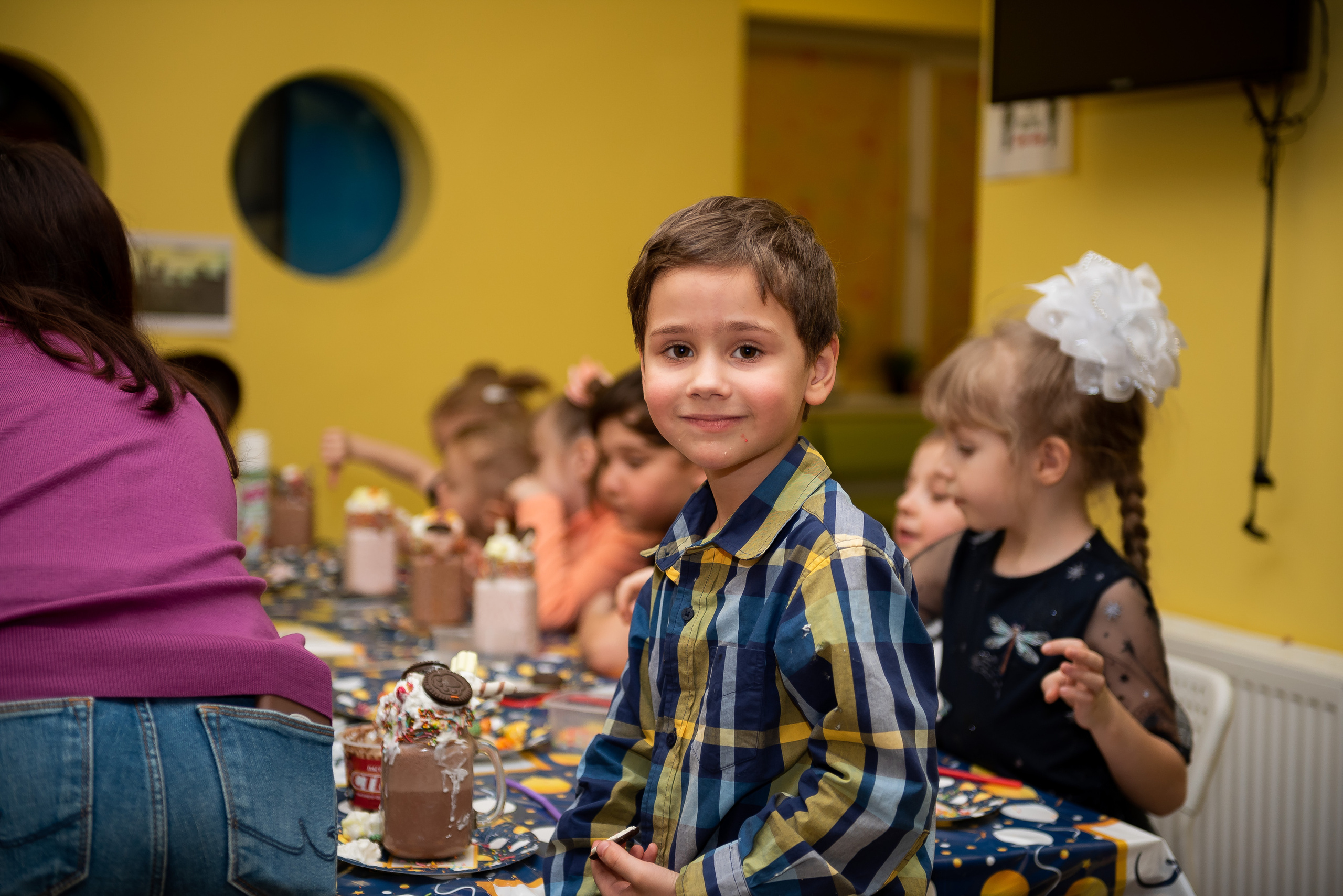 ДР Лёши в игровом центре. Репортажный фотограф в Москве Alena Sfotkaet