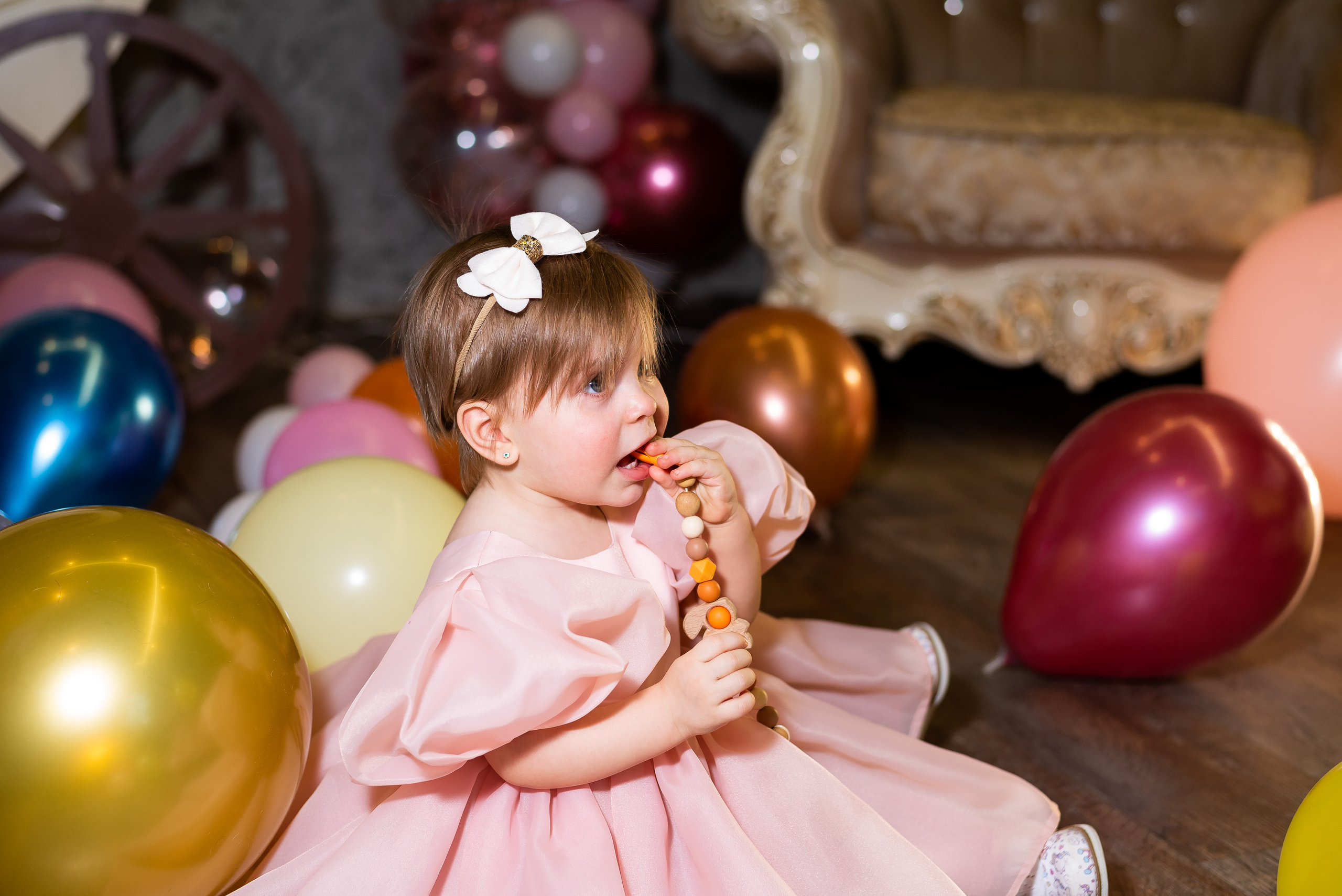 ДР Агаты в лофте. Репортажный фотограф в Москве Alena Sfotkaet